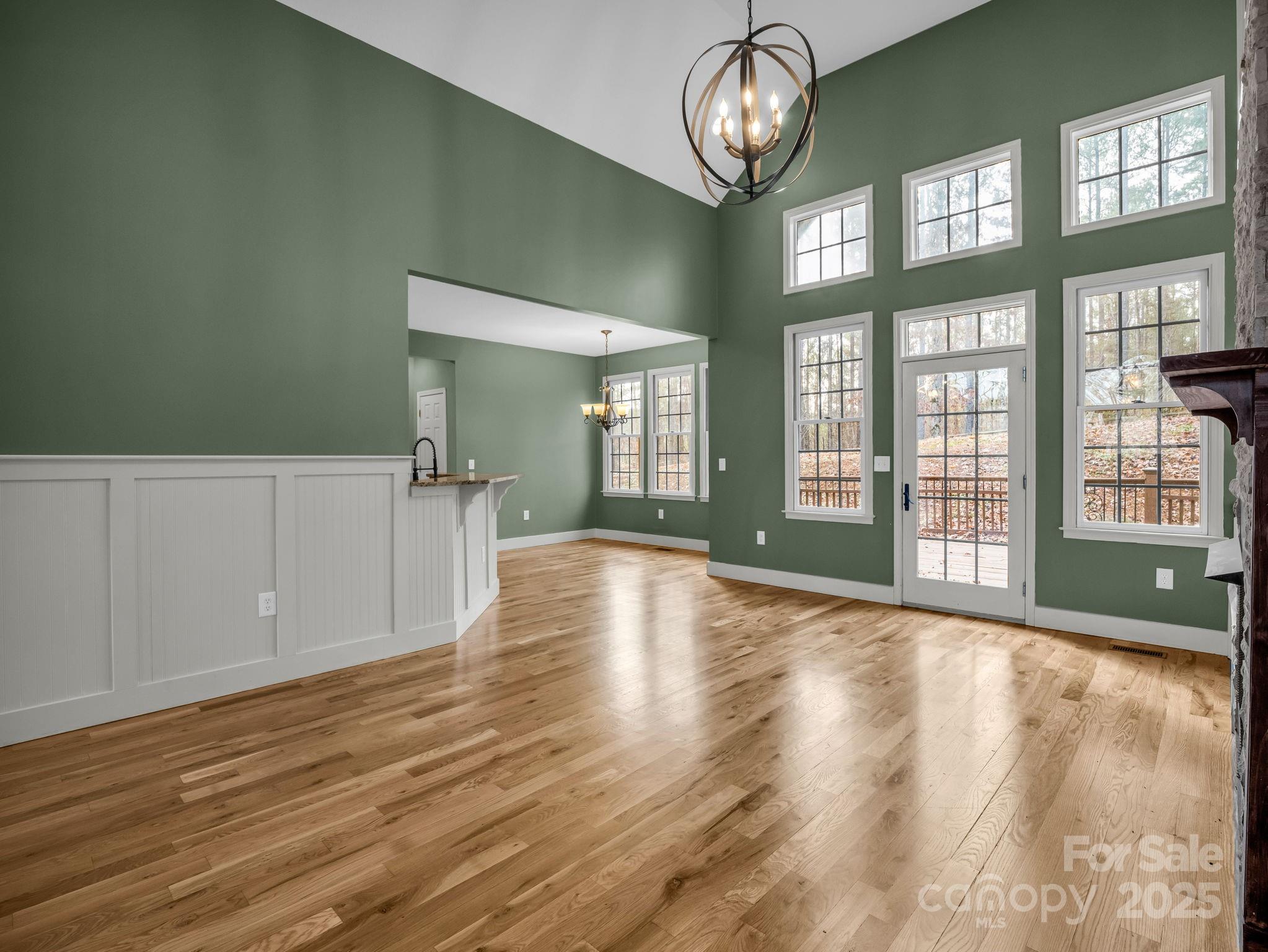 Tryon, North Carolina, 28782, United States, 3 Bedrooms Bedrooms, ,4 BathroomsBathrooms,Residential,For Sale,2001851