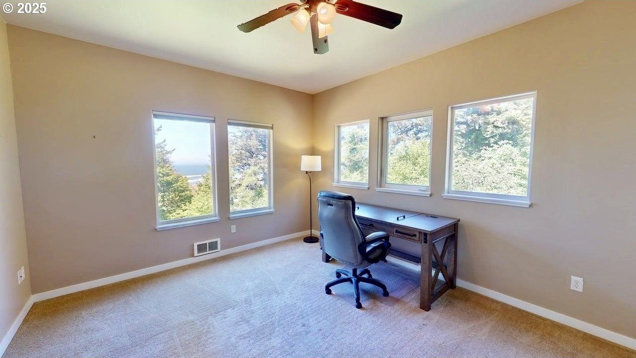 Gold Beach, Oregon, 97444, United States, 6 Bedrooms Bedrooms, ,4 BathroomsBathrooms,Residential,For Sale,1982299