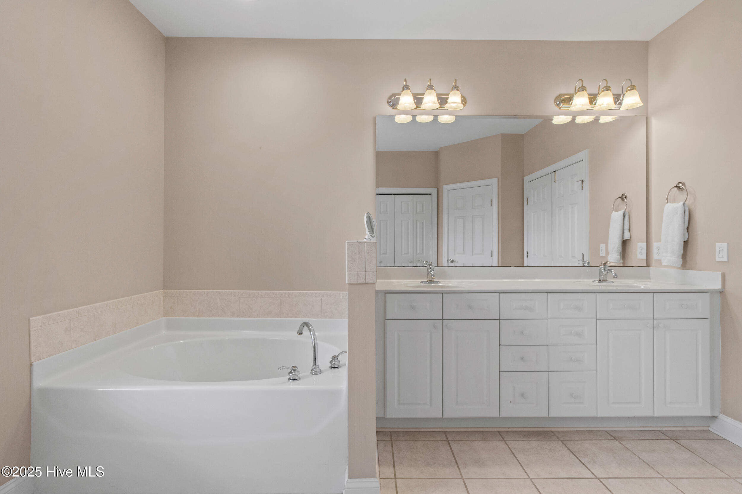 Leland, North Carolina, 28451, United States, 3 Bedrooms Bedrooms, ,2 BathroomsBathrooms,Residential,For Sale,1991325