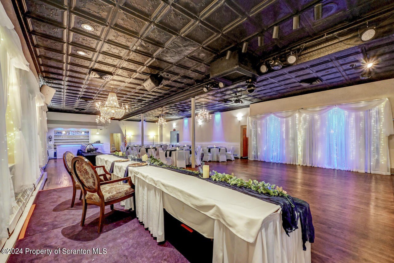 Olyphant, Pennsylvania, 18447, United States, ,Residential,For Sale,1996736