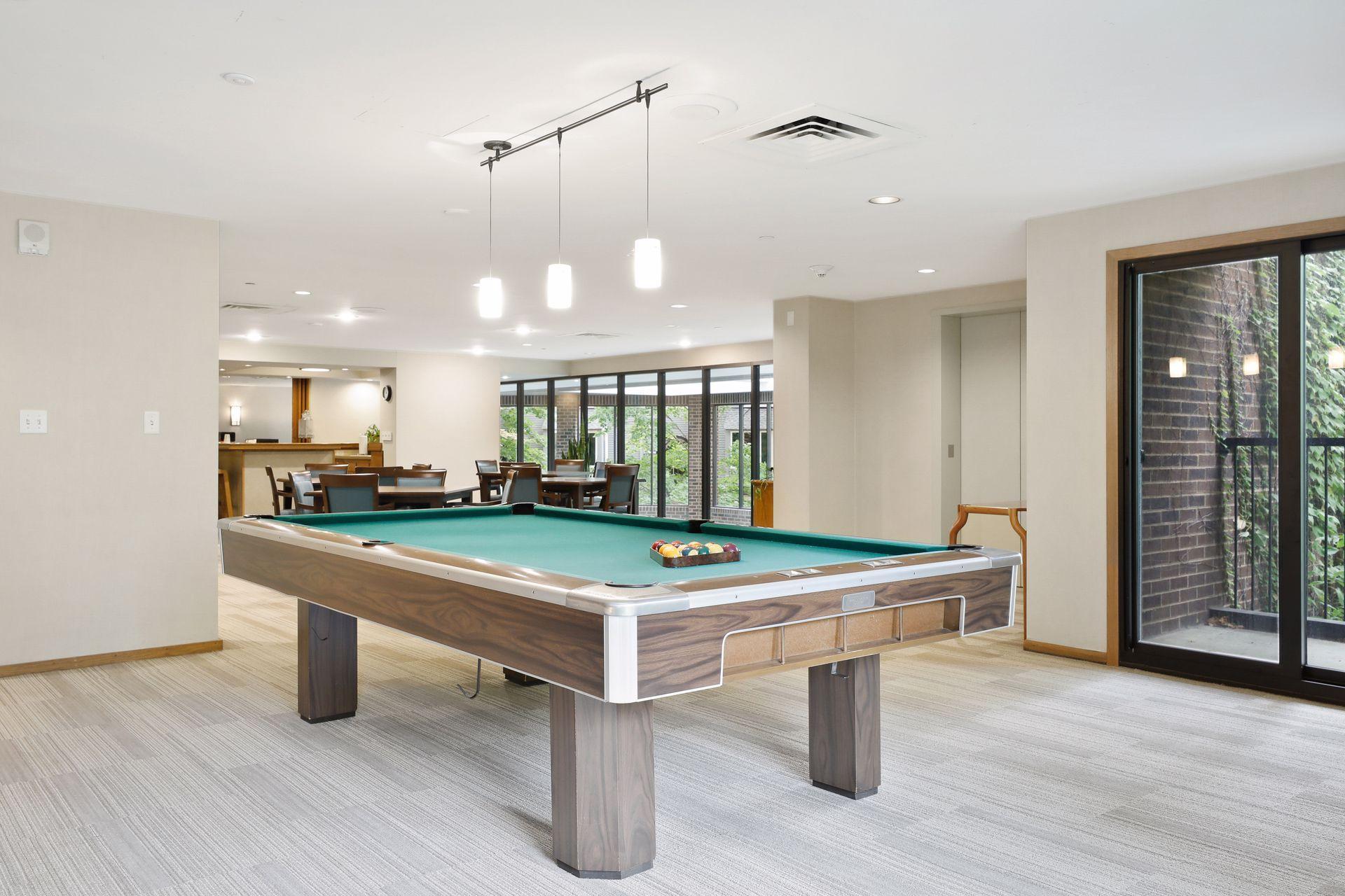Minneapolis, Minnesota, 55403, United States, 2 Bedrooms Bedrooms, ,1 BathroomBathrooms,Residential,For Sale,1794027