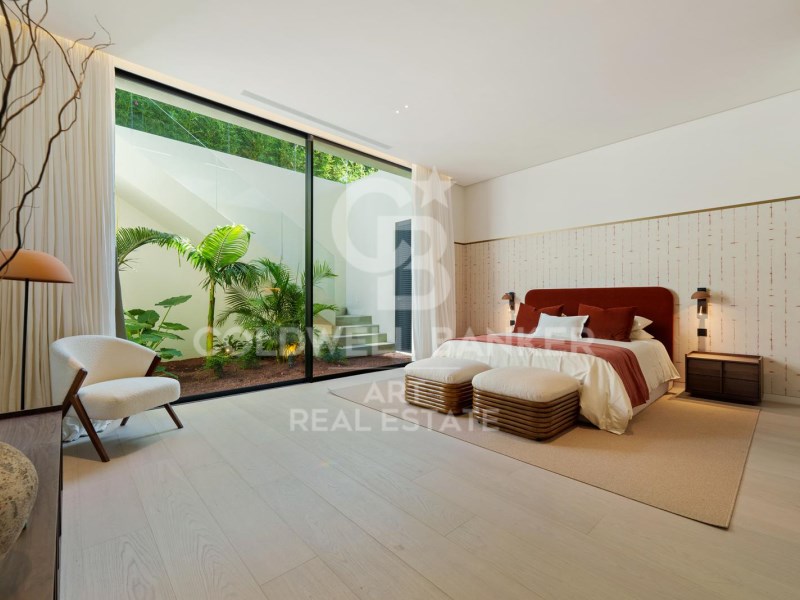 Marbella, Andalusia, ES, 6 Bedrooms Bedrooms, ,7 BathroomsBathrooms,Residential,For Sale,1949933