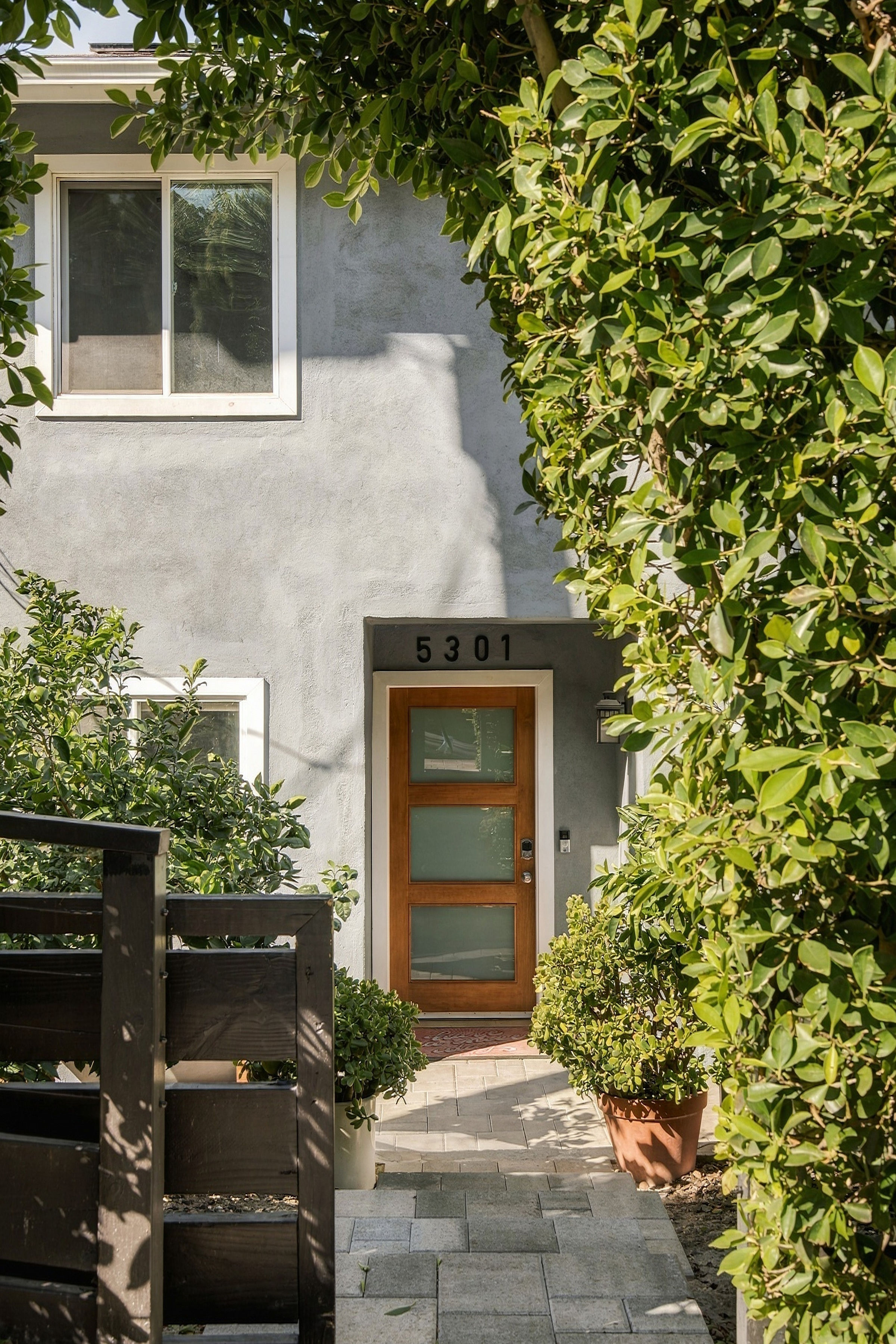  5301 Calatrana Dr - 物件實景