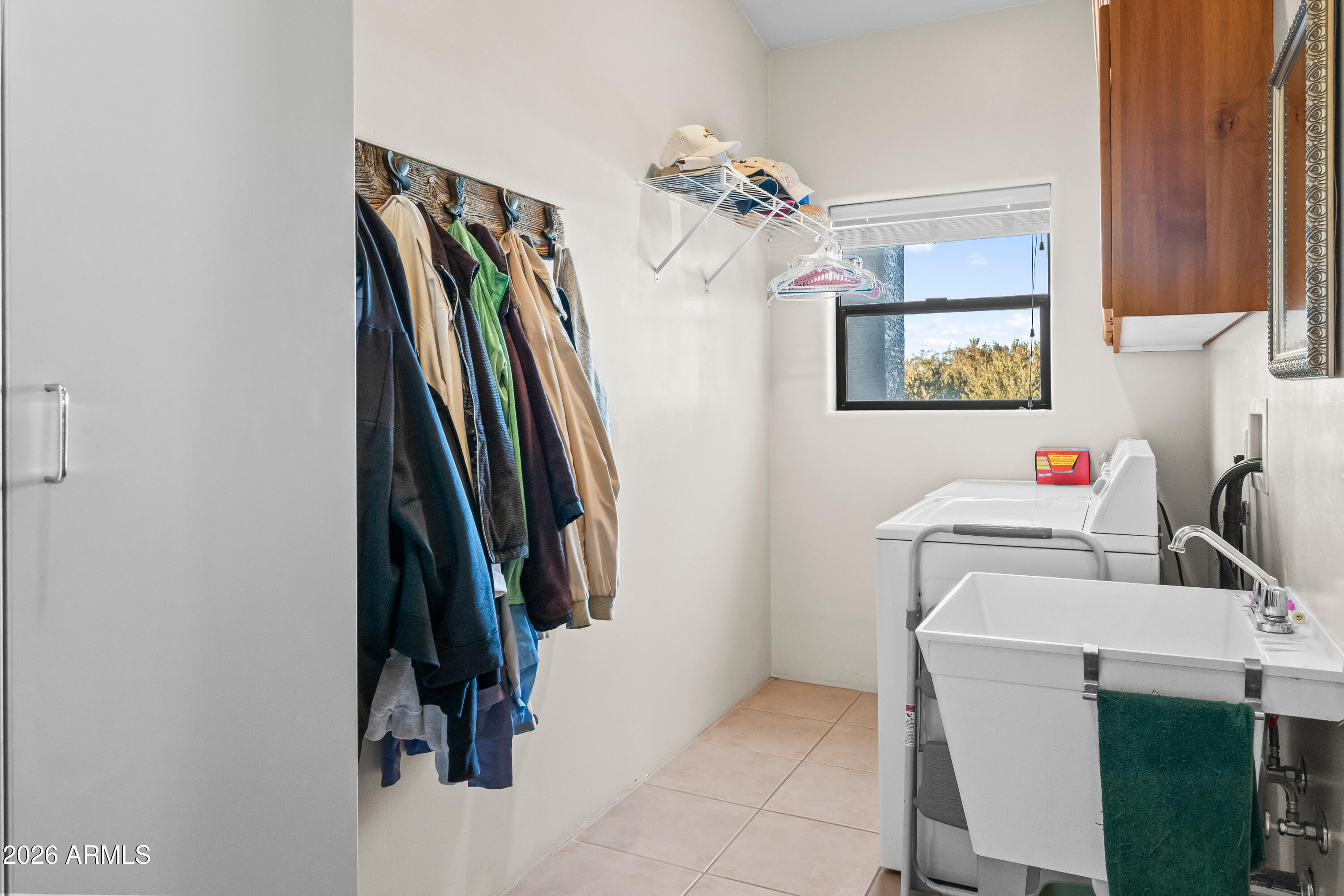 Wickenburg, Arizona, 85390, United States, 3 Bedrooms Bedrooms, ,2 BathroomsBathrooms,Residential,For Sale,2012620