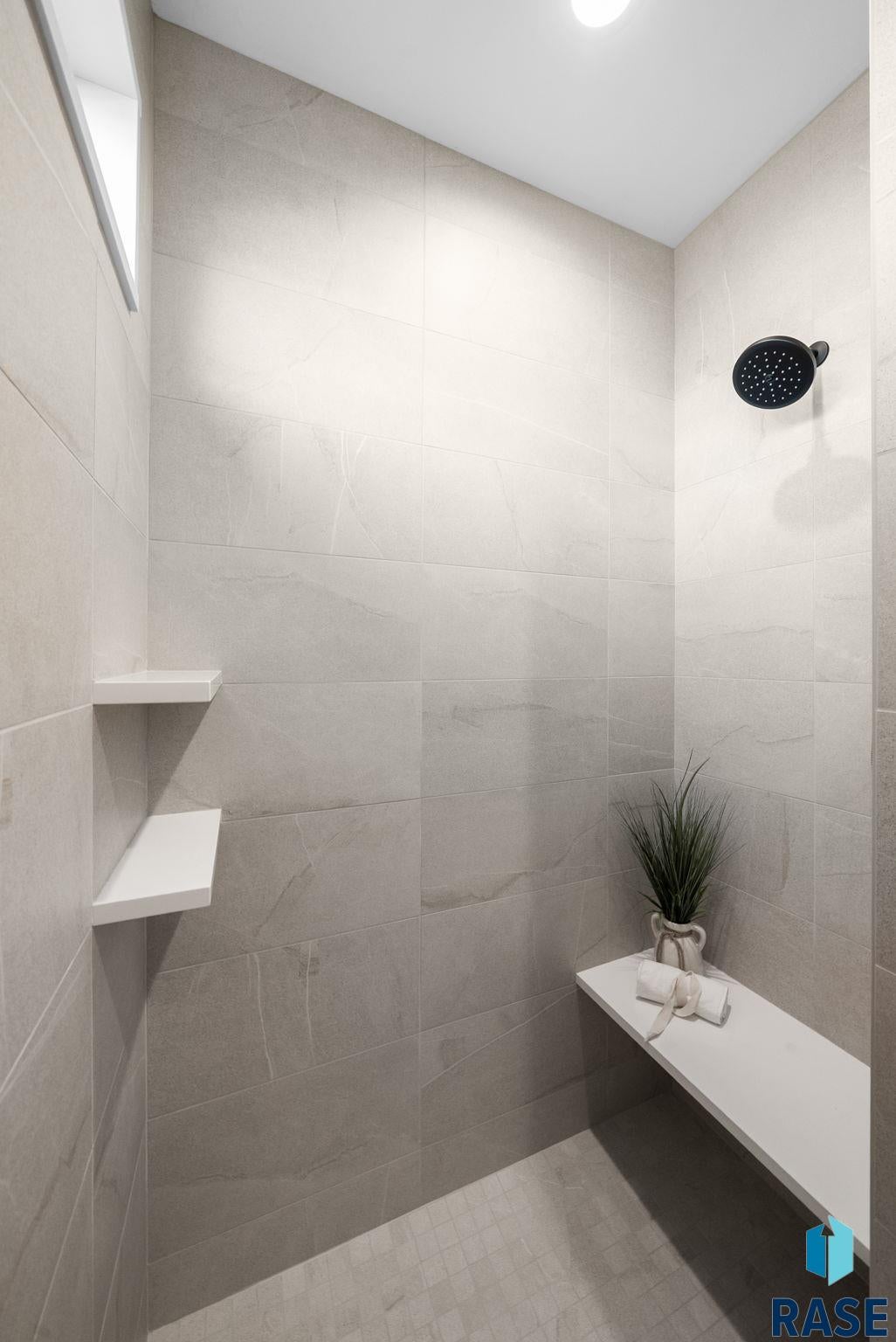 Sioux Falls, South Dakota, 57110, United States, 3 Bedrooms Bedrooms, ,3 BathroomsBathrooms,Residential,For Sale,2001465