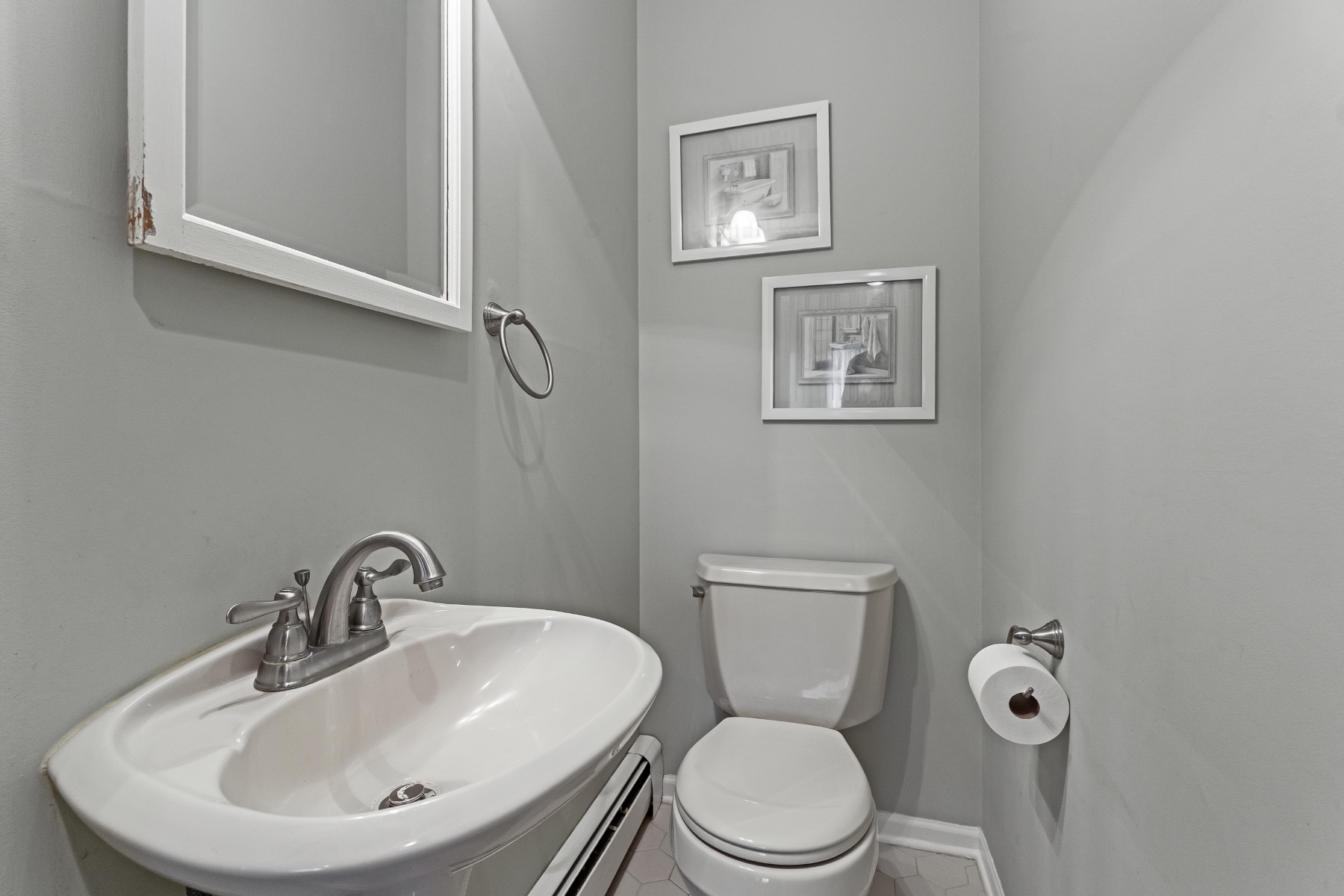  Traditional Center Hall Colonial Located on Lovely Cul-de-Sac - 物件實景