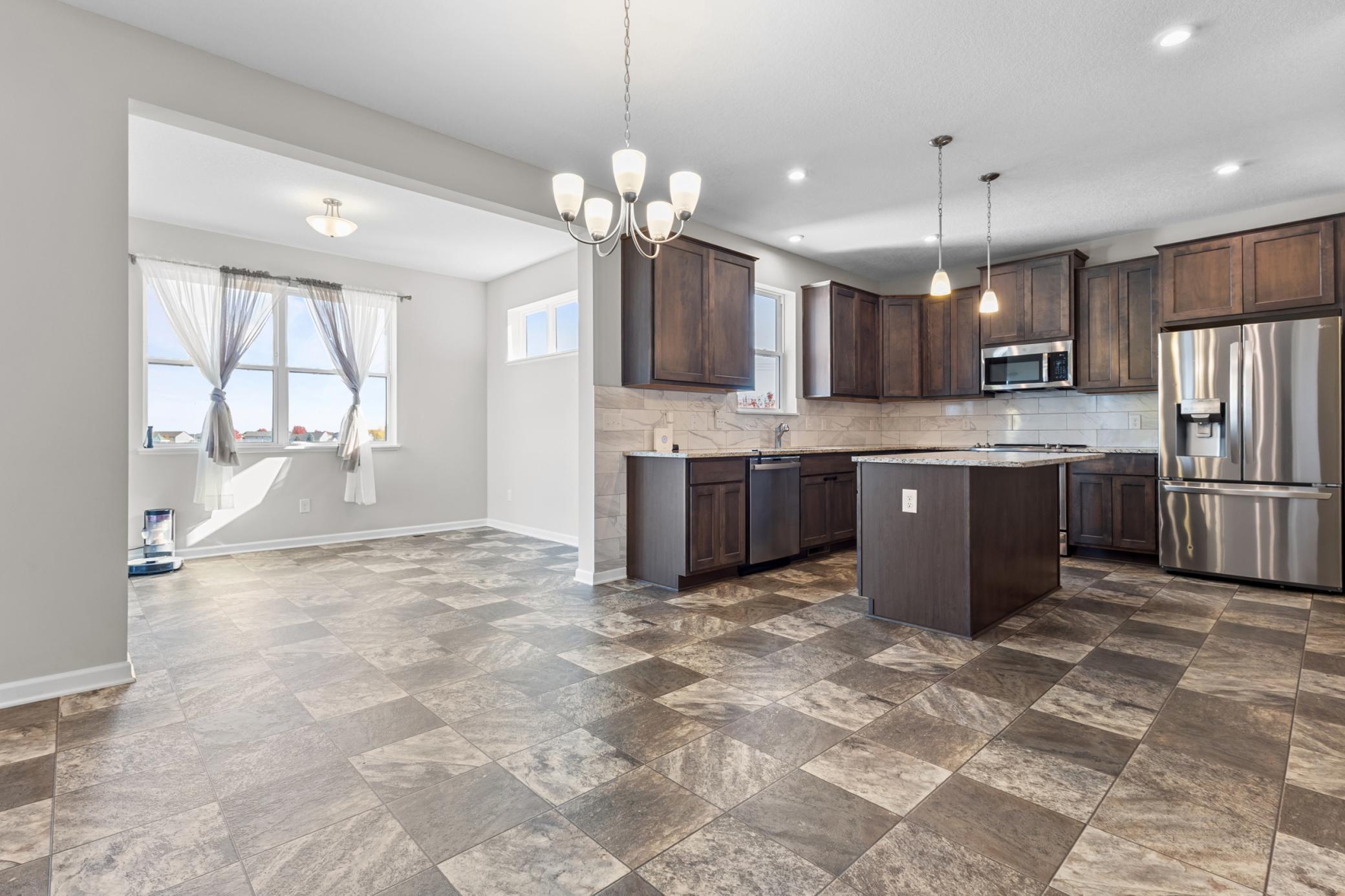 Farmington, Minnesota, 55024, United States, 4 Bedrooms Bedrooms, ,2 BathroomsBathrooms,Residential,For Sale,1990959