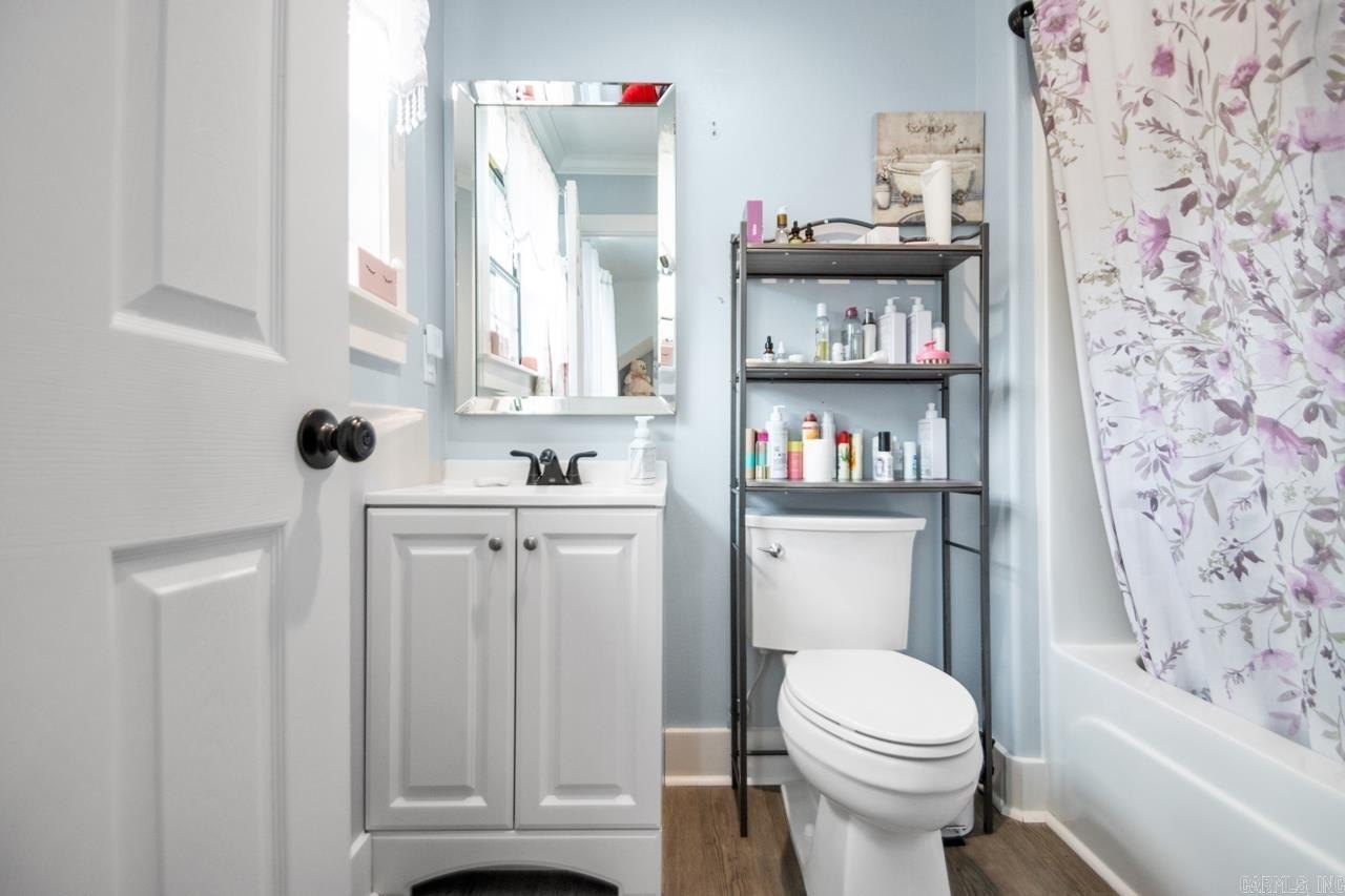 Lonsdale, Arkansas, 72087, United States, 4 Bedrooms Bedrooms, ,4 BathroomsBathrooms,Residential,For Sale,1974688