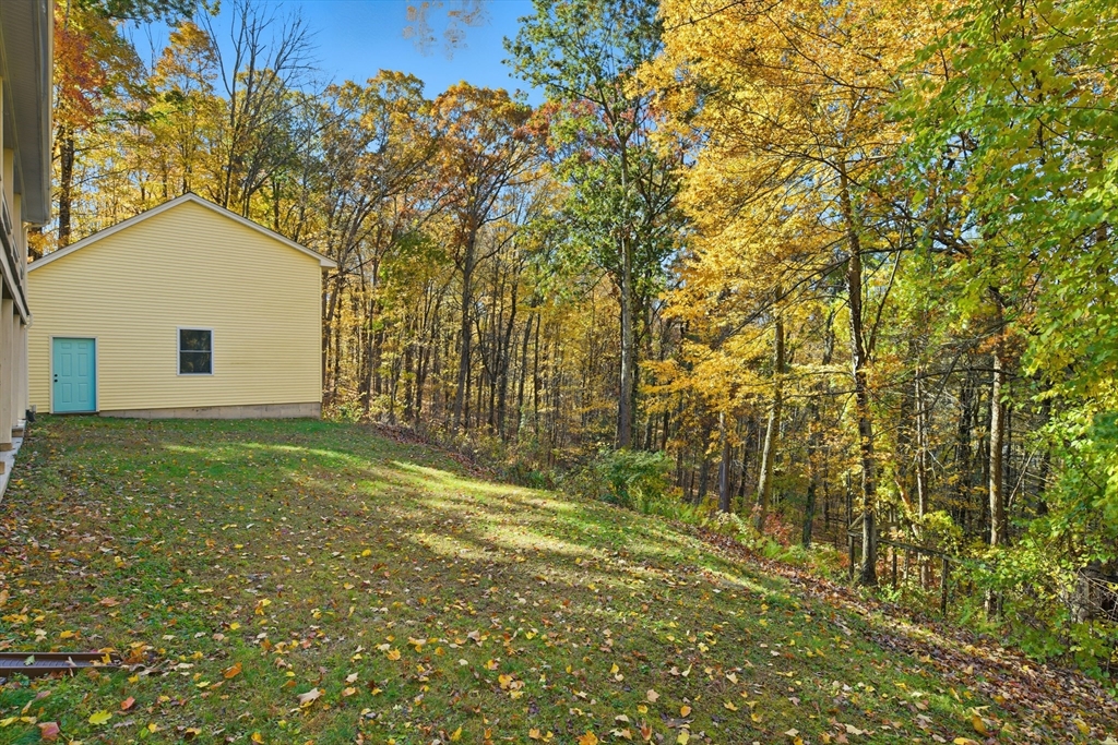 Monson, Massachusetts, 01057, United States, 4 Bedrooms Bedrooms, ,3 BathroomsBathrooms,Residential,For Sale,1969322