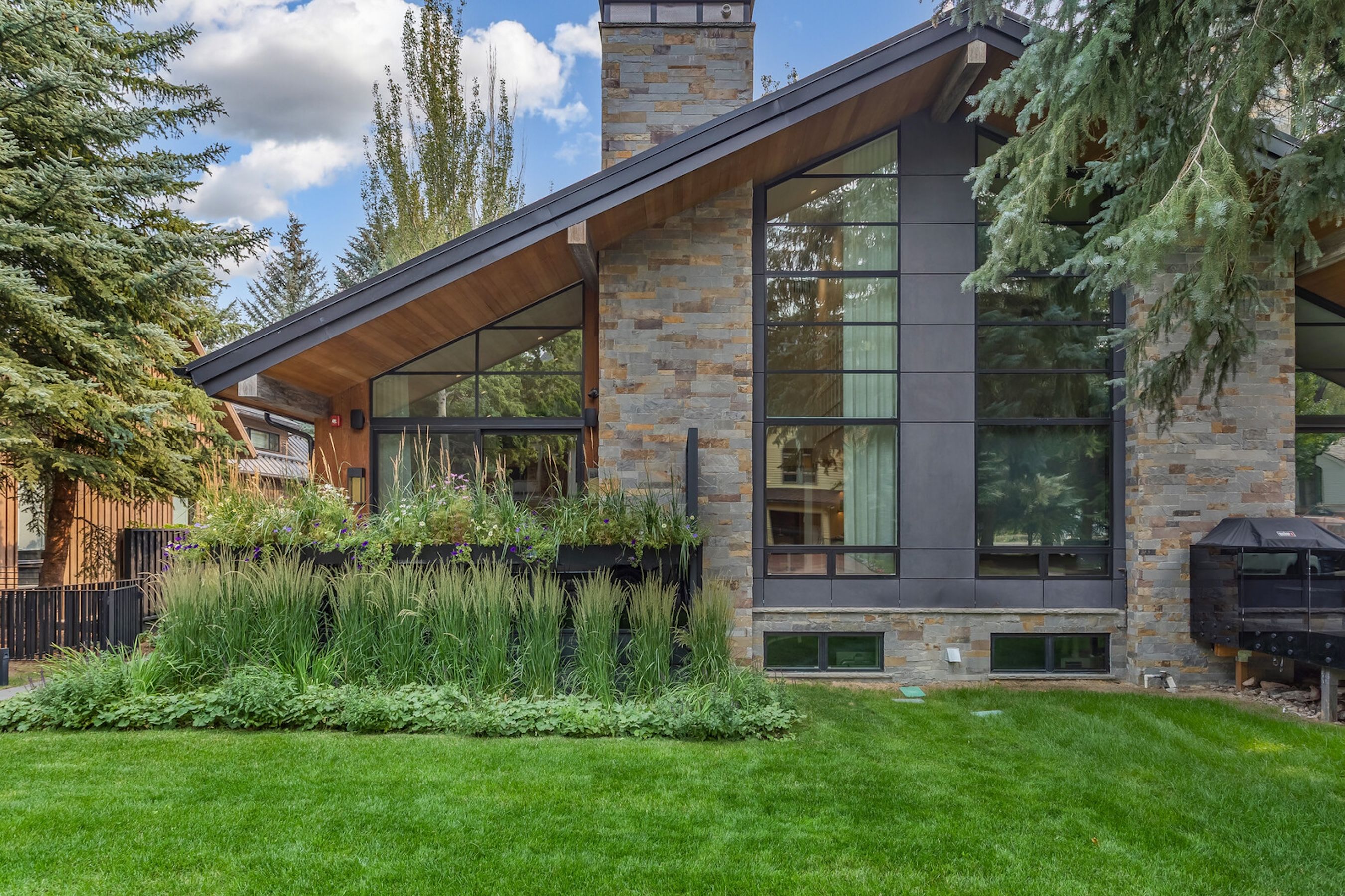  The Jewel of Aspen