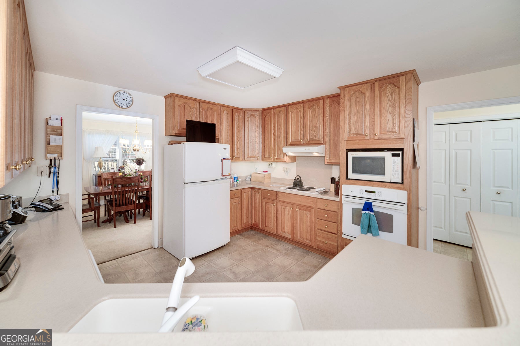 Hampton, Georgia, 30228, United States, 4 Bedrooms Bedrooms, ,3 BathroomsBathrooms,Residential,For Sale,1986841