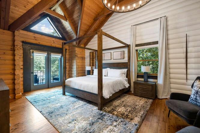 Carrollton, Georgia, 30116, United States, 5 Bedrooms Bedrooms, ,5 BathroomsBathrooms,Residential,For Sale,1803971