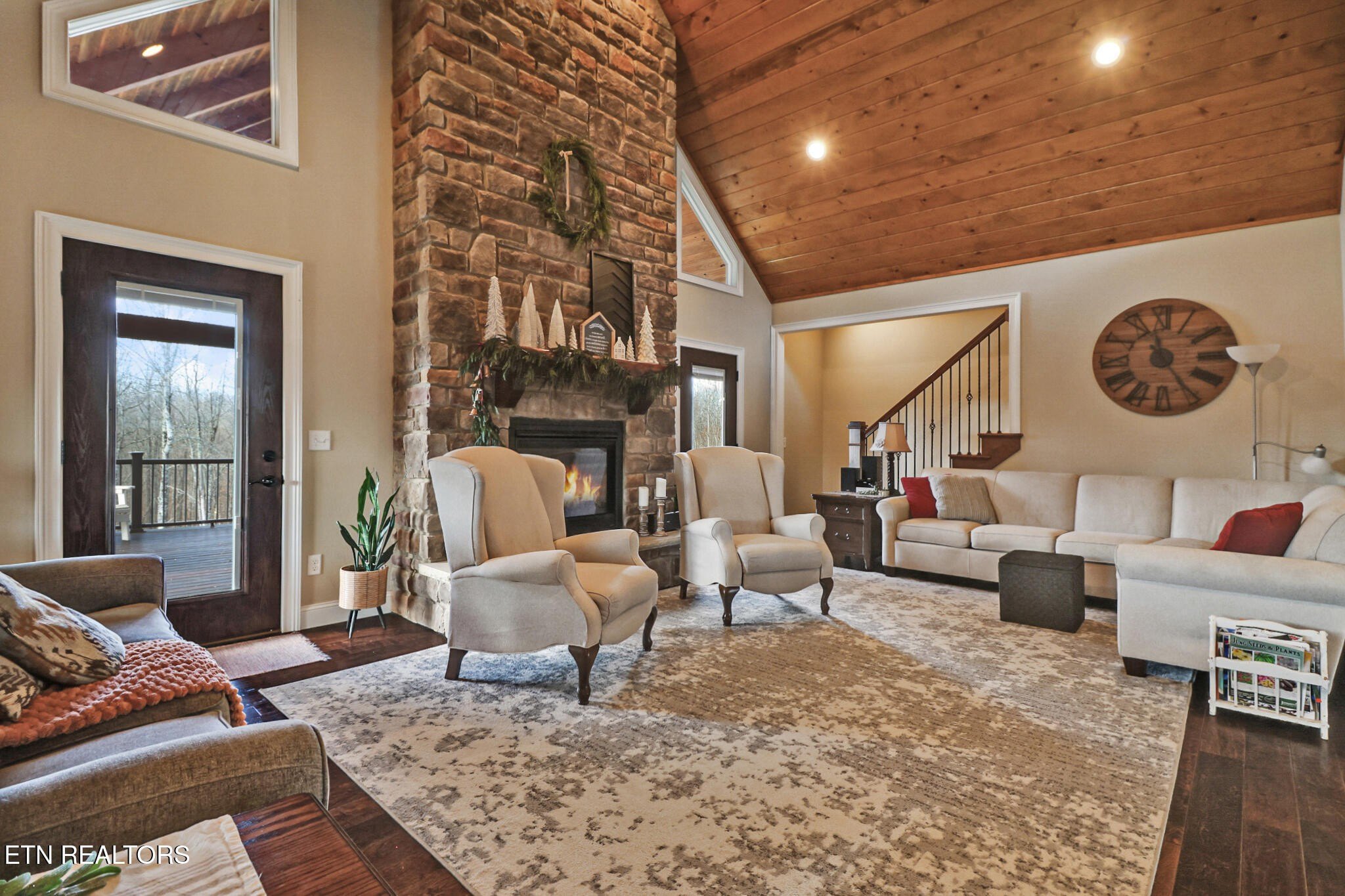 Crossville, Tennessee, 38555, United States, 4 Bedrooms Bedrooms, ,5 BathroomsBathrooms,Residential,For Sale,2005475