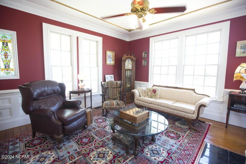 122 S Academy Street, Washington, North Carolina, 27889, United States, 3 Bedrooms Bedrooms, ,4 BathroomsBathrooms,Residential,For Sale,122 S Academy Street,1639244