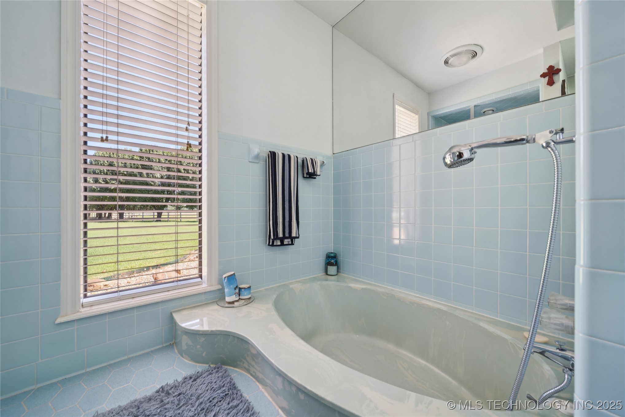 Pocola, Oklahoma, 74902, United States, 3 Bedrooms Bedrooms, ,3 BathroomsBathrooms,Residential,For Sale,1903793