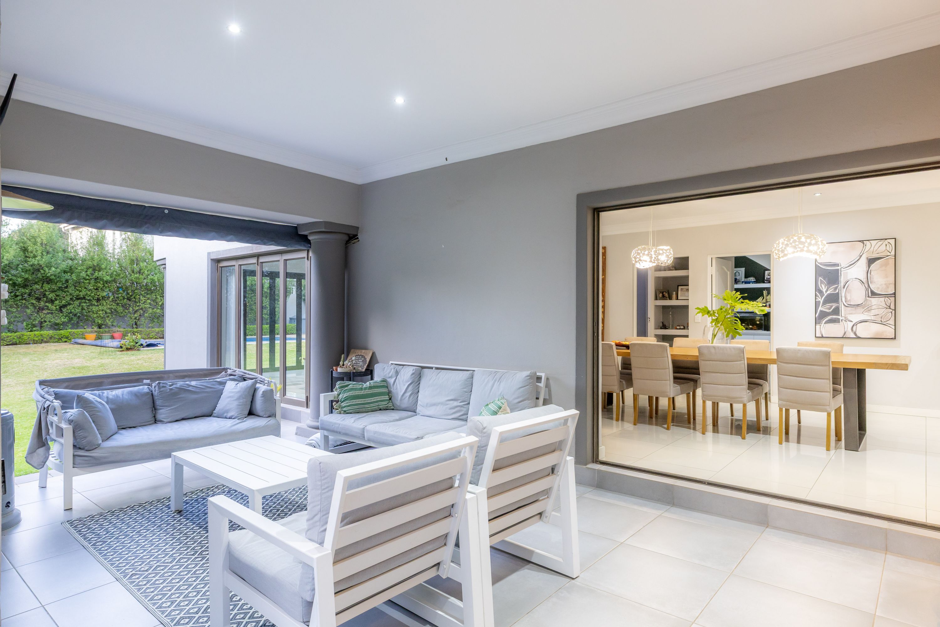  Elegant Family Home in a Secure Golf Estate - 物件實景