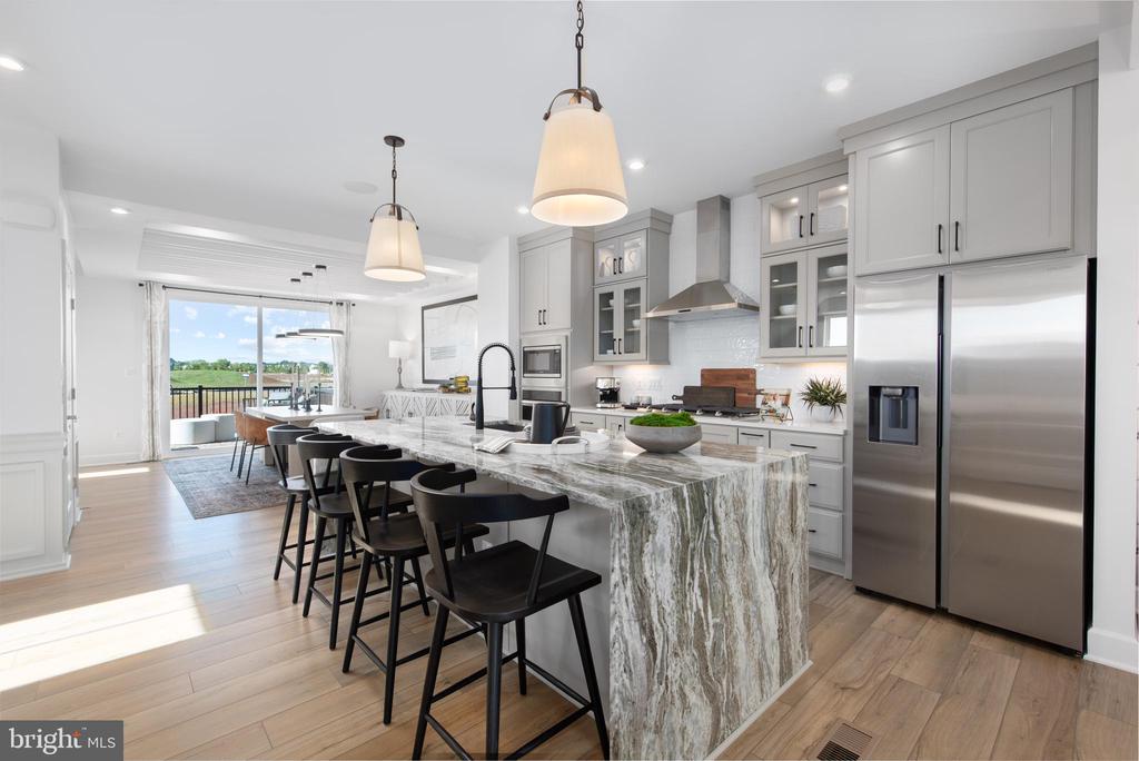 Ashburn, Virginia, 20148, United States, 3 Bedrooms Bedrooms, ,4 BathroomsBathrooms,Residential,For Sale,1861739