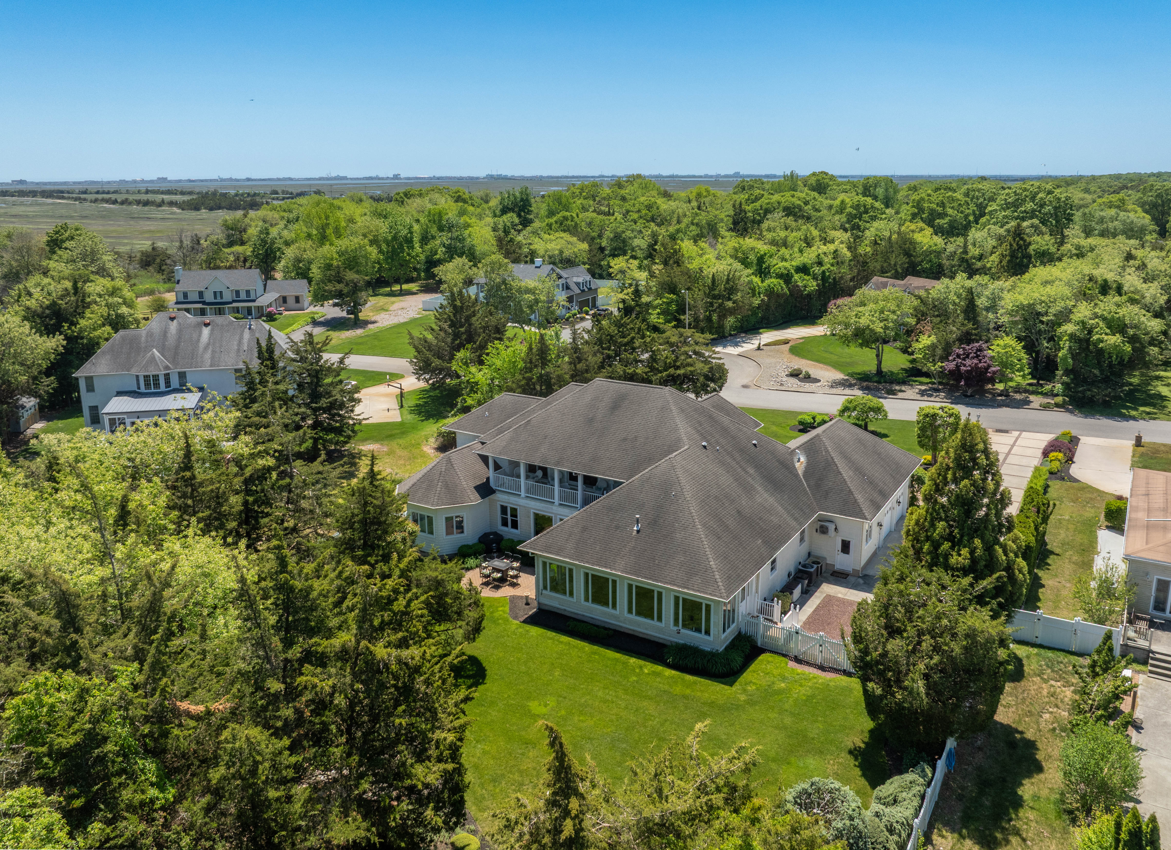  24 Cedar Meadow Drive - 物件實景