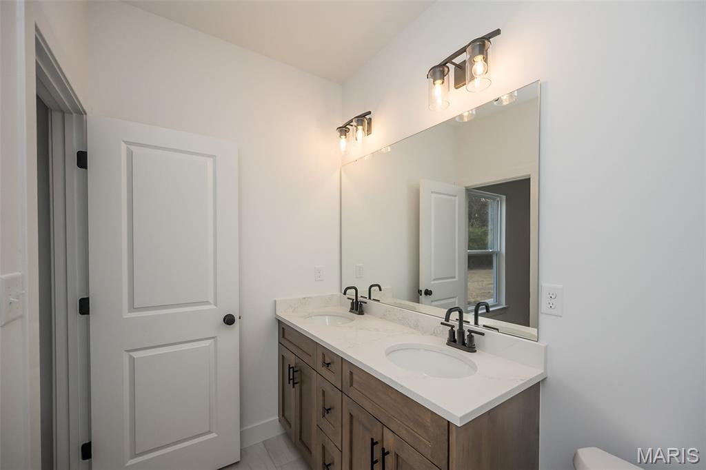 Troy, Missouri, 63379, United States, 3 Bedrooms Bedrooms, ,2 BathroomsBathrooms,Residential,For Sale,1993491