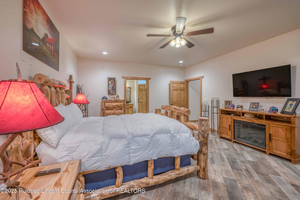 Alto, New Mexico, 88312, United States, 3 Bedrooms Bedrooms, ,2 BathroomsBathrooms,Residential,For Sale,1909462