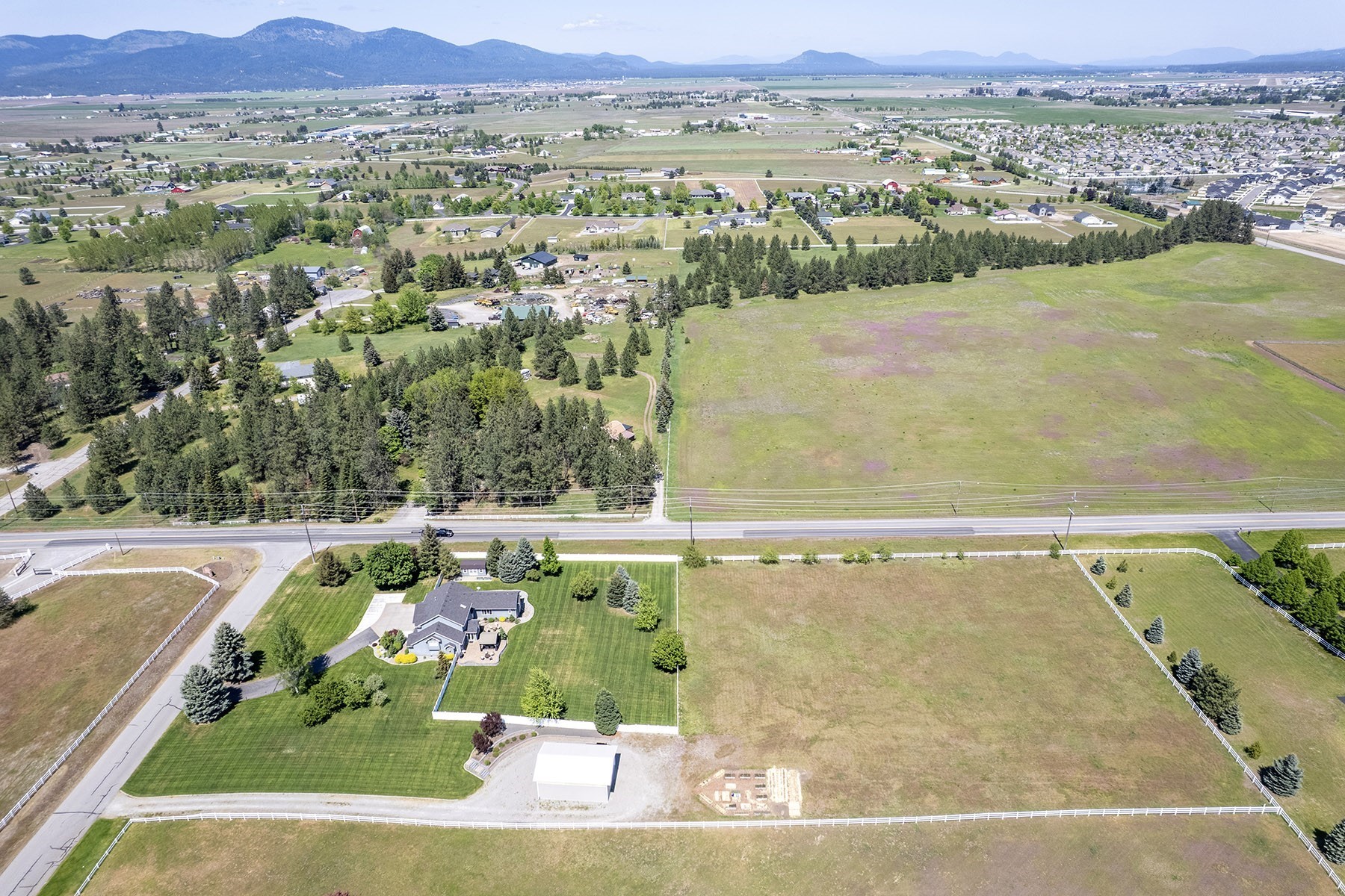  Gorgeous Acreage Estate - 物件實景