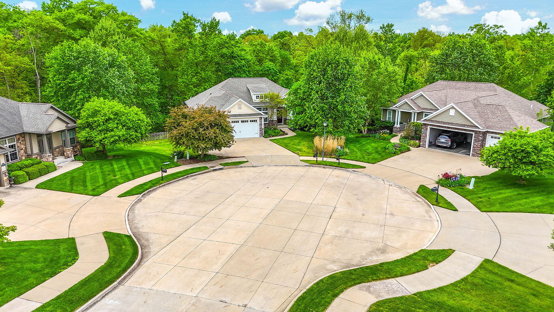 COLUMBIA, Missouri, 65203, United States, 5 Bedrooms Bedrooms, ,3 BathroomsBathrooms,Residential,For Sale,2023724