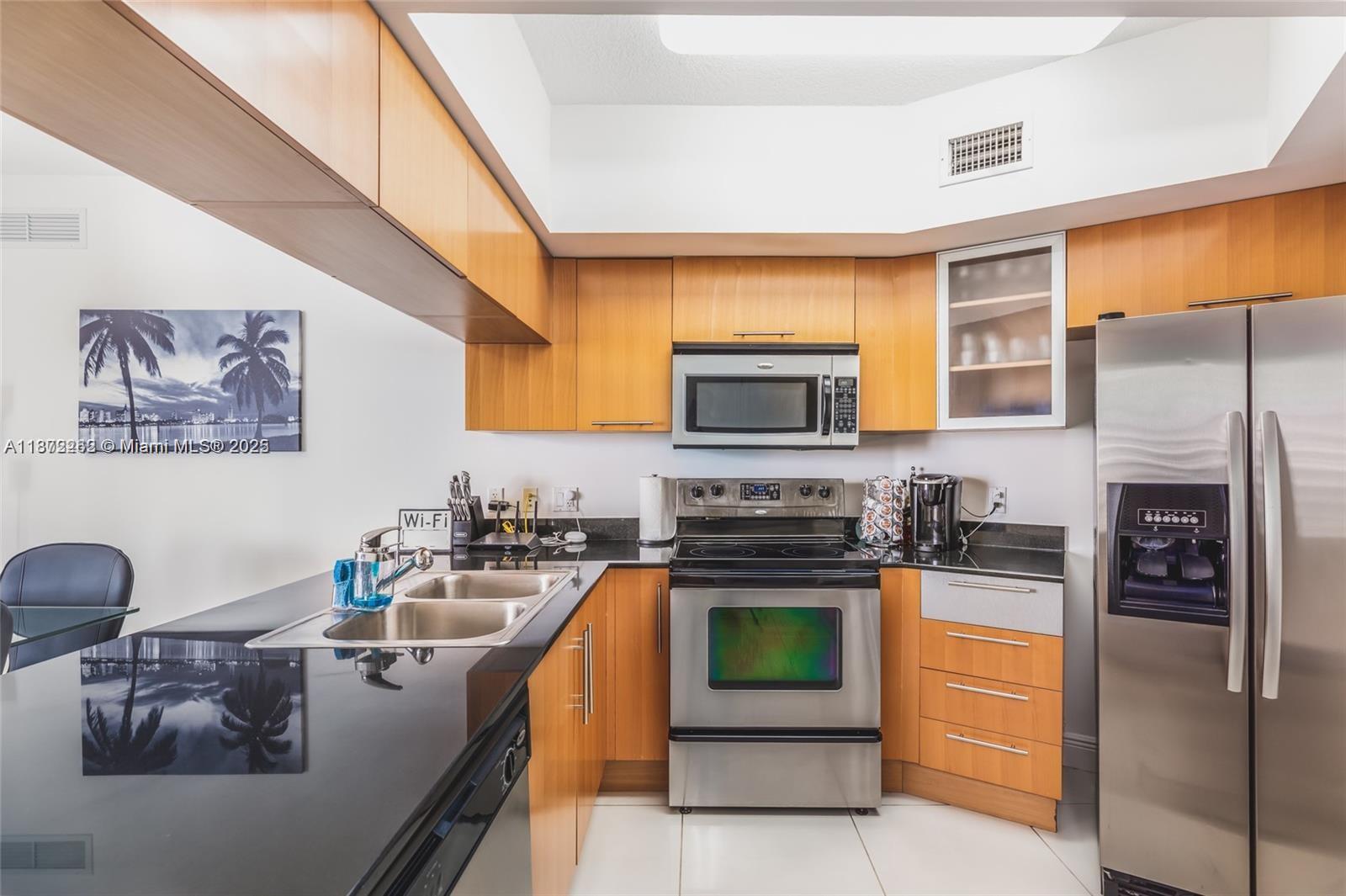 Miami, Florida, 33132, United States, 2 Bedrooms Bedrooms, ,2 BathroomsBathrooms,Residential,For Sale,1940713