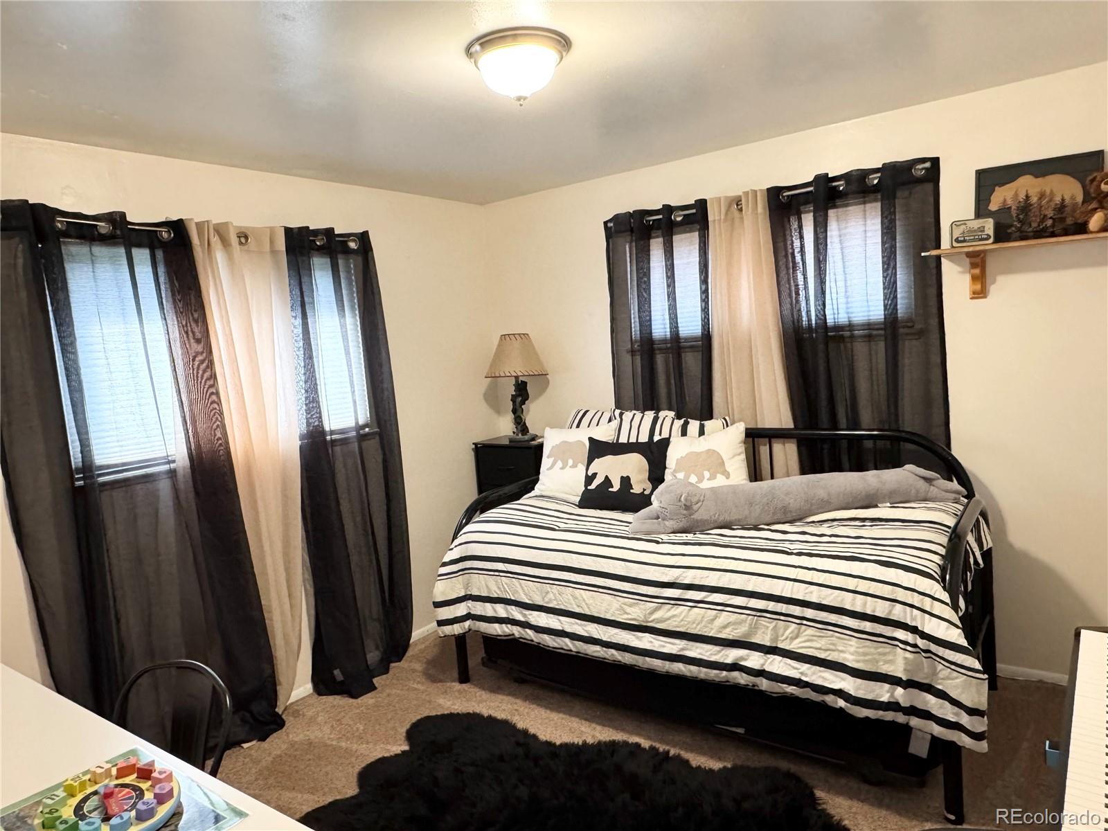 Aurora, Colorado, 80011, United States, 5 Bedrooms Bedrooms, ,1 BathroomBathrooms,Residential,For Sale,1933484