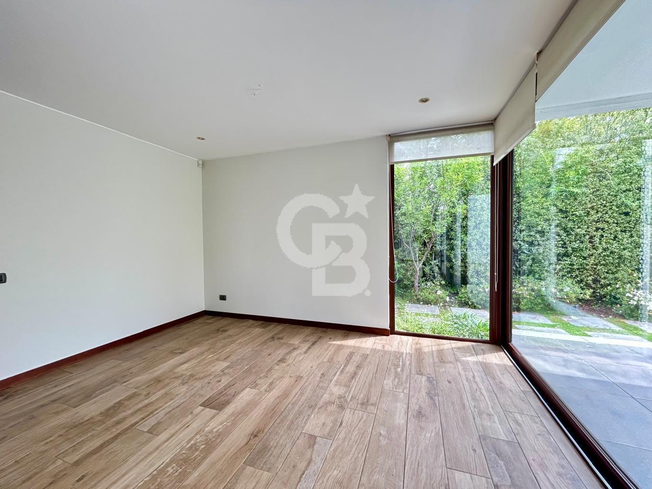 Lo Barnechea, Chile, 6 Bedrooms Bedrooms, ,5 BathroomsBathrooms,Residential,For Sale,1971656