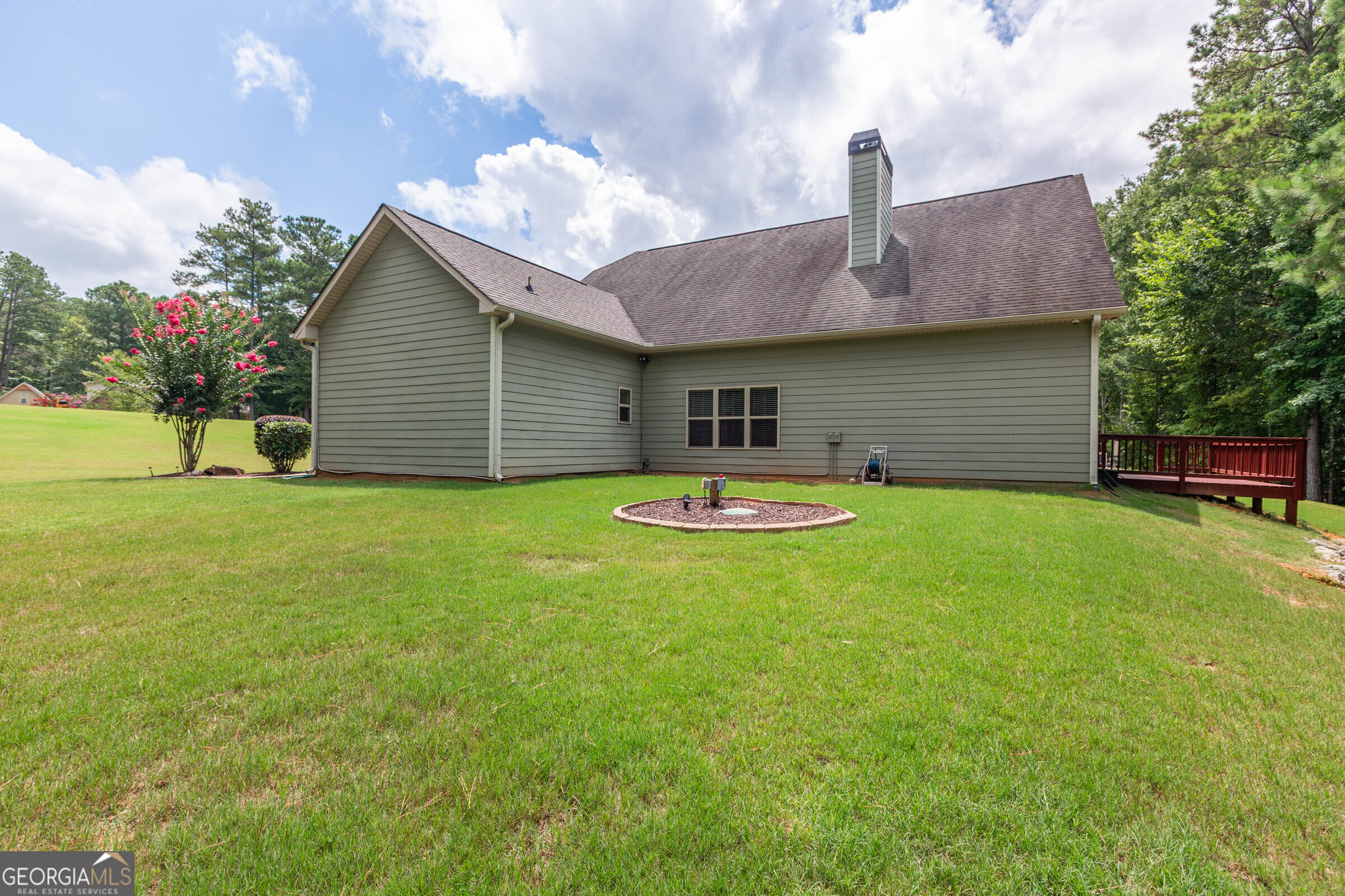 Senoia, Georgia, 30276, United States, 4 Bedrooms Bedrooms, ,3 BathroomsBathrooms,Residential,For Sale,1970203