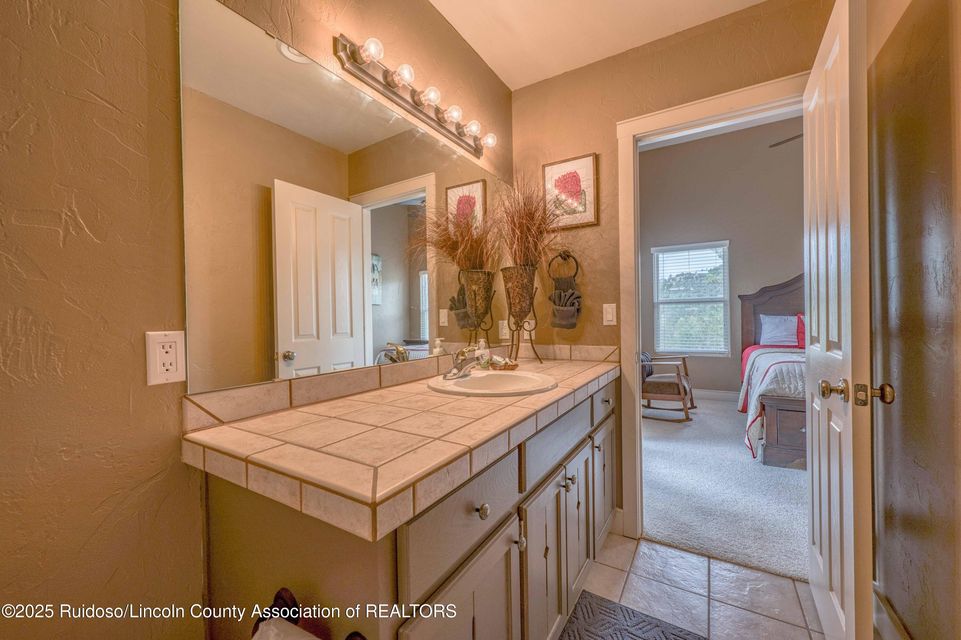 Ruidoso, New Mexico, 88345, United States, 4 Bedrooms Bedrooms, ,3 BathroomsBathrooms,Residential,For Sale,1895343