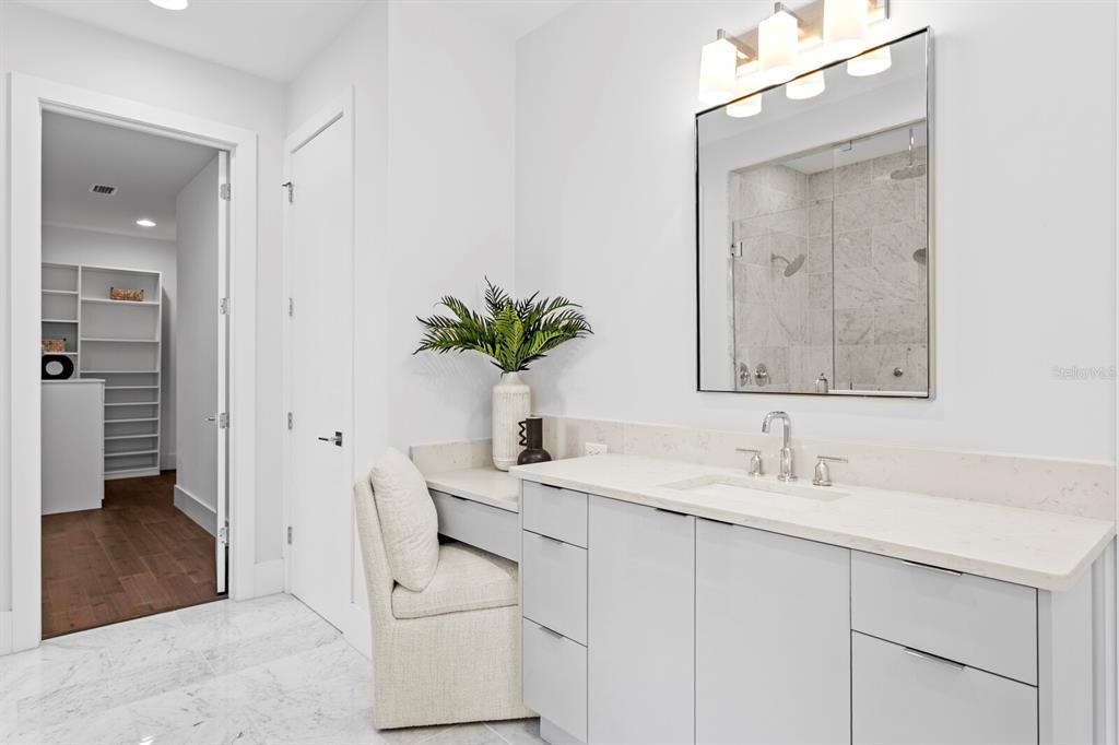 Tampa, Florida, 33606, United States, 5 Bedrooms Bedrooms, ,7 BathroomsBathrooms,Residential,For Sale,1779017