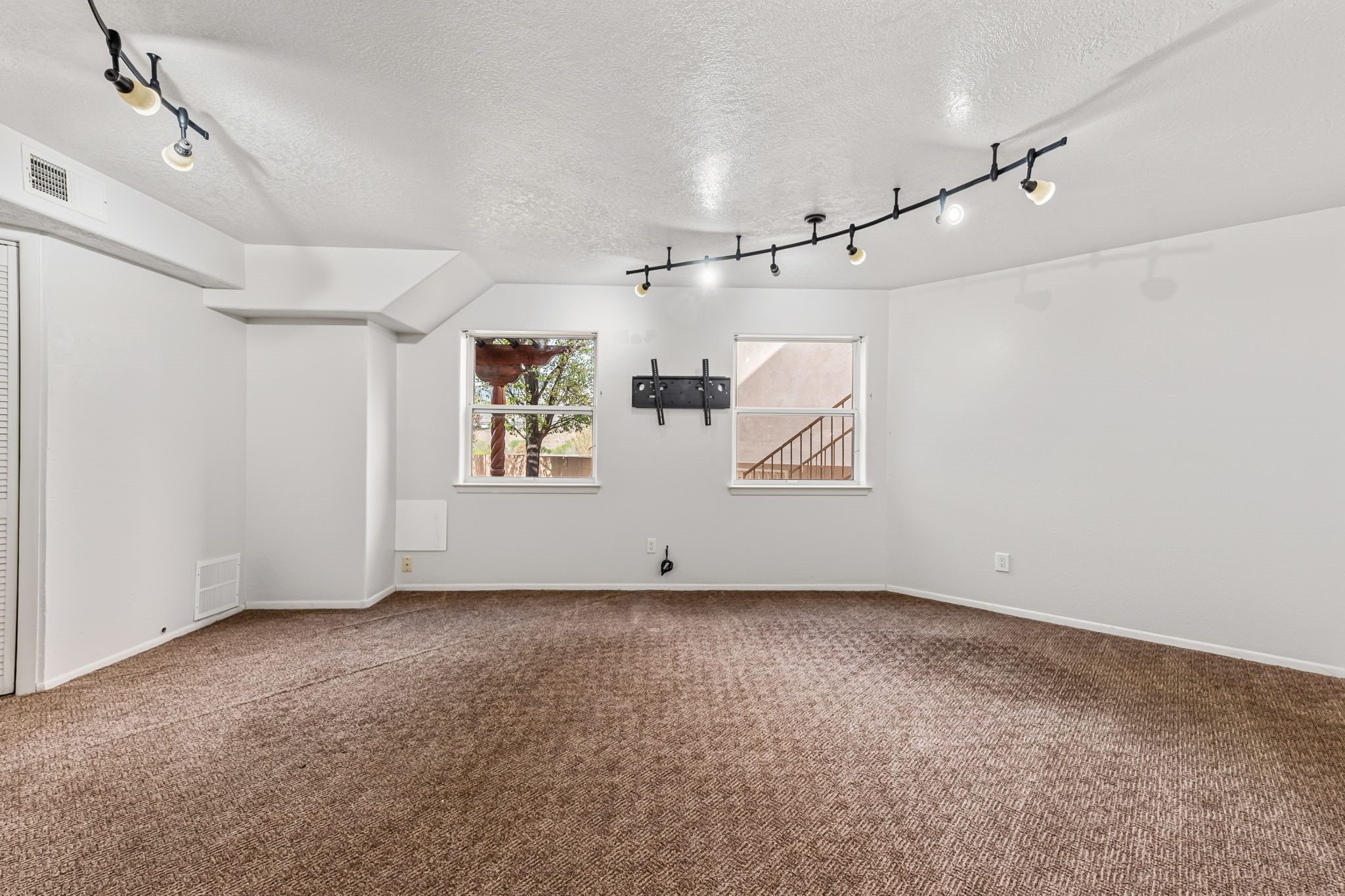  901 Calle Coronado - 物件實景