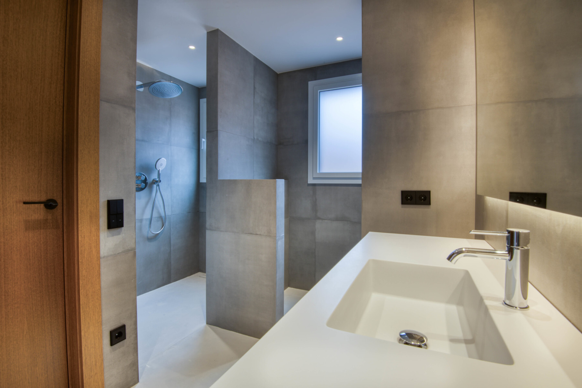  House with swimming pool and sea views in private urbanization in Sa Riera. - 物件實景