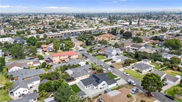 Downey, California, 90241, United States, 4 Bedrooms Bedrooms, ,3 BathroomsBathrooms,Residential,For Sale,2010761