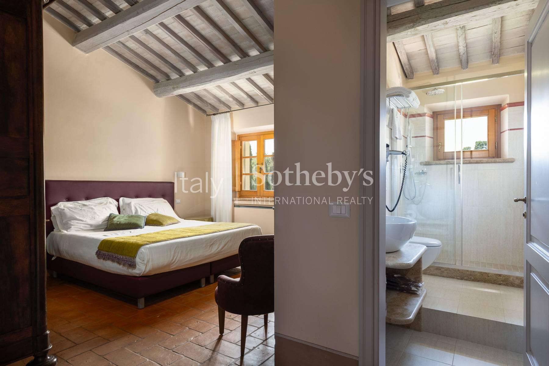  Luxury Wine Estate with Winery & Resort in Tuscany - 物件實景