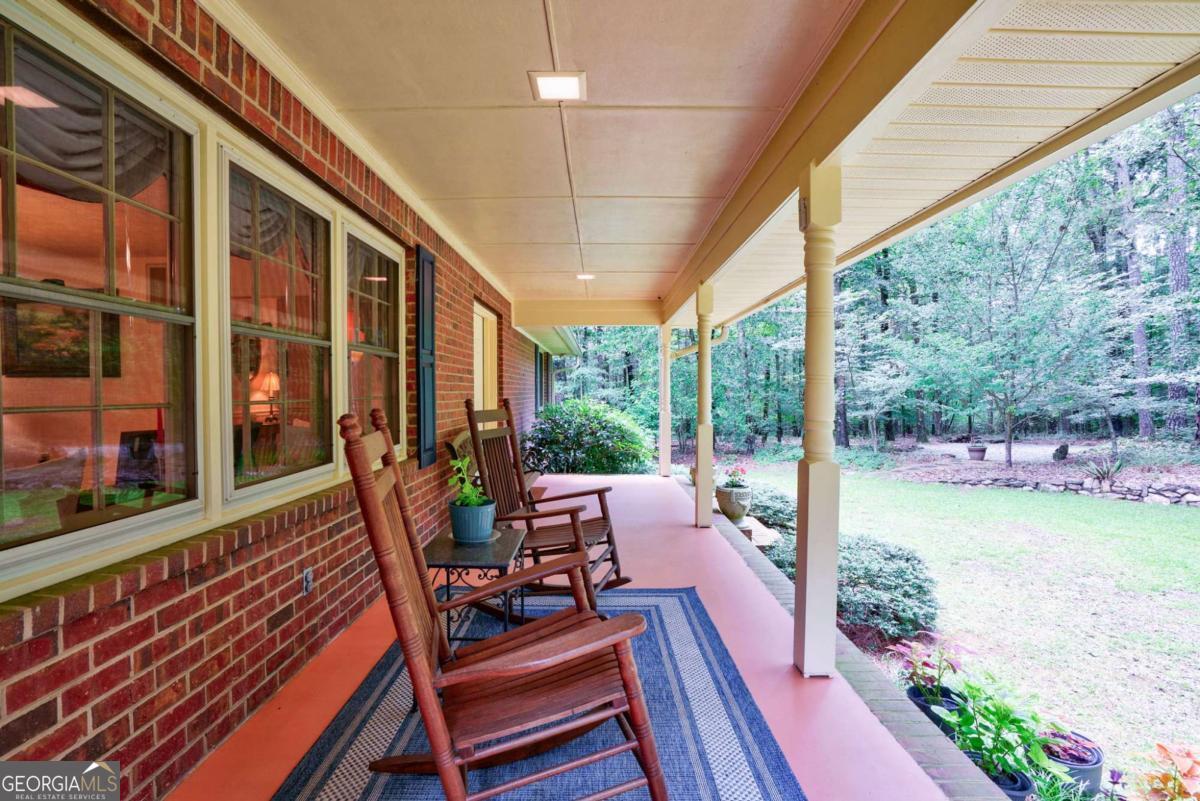 Comer, Georgia, 30629, United States, 5 Bedrooms Bedrooms, ,3 BathroomsBathrooms,Residential,For Sale,1991082