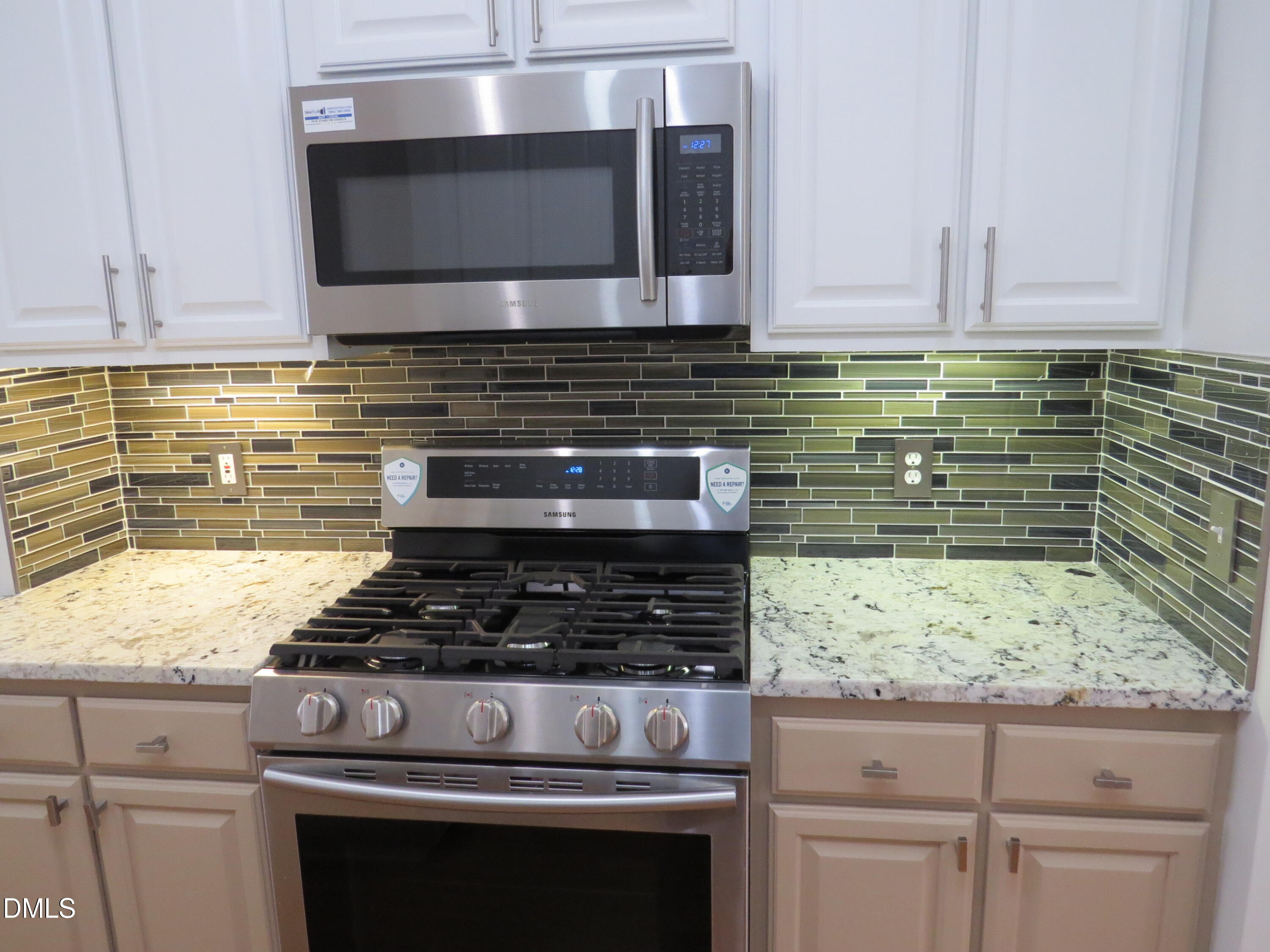 Raleigh, North Carolina, 27612, United States, 3 Bedrooms Bedrooms, ,3 BathroomsBathrooms,Residential,For Sale,1996070