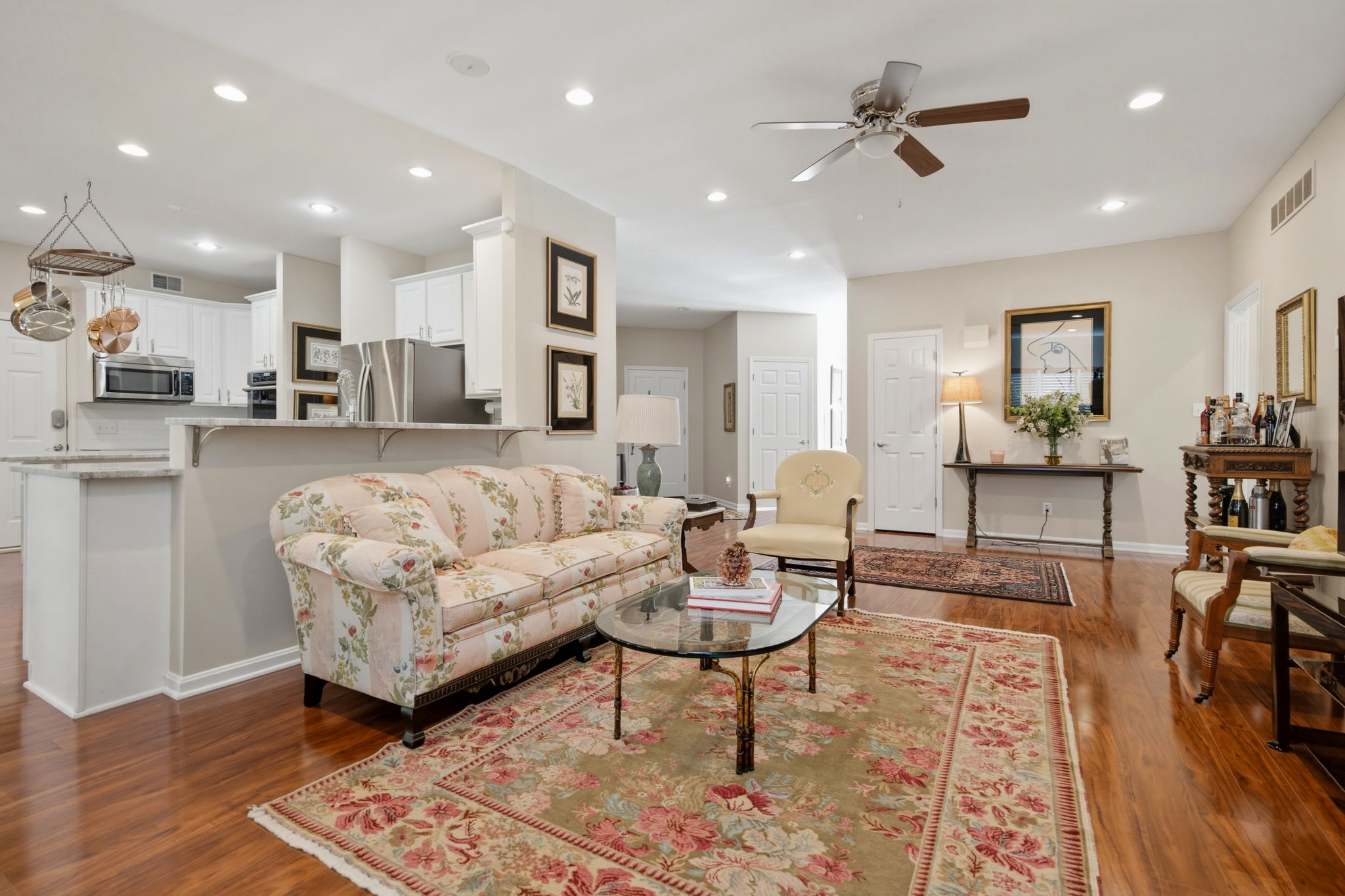  5403 Indian Woods Drive, Louisville, KY 40207 - 物件實景