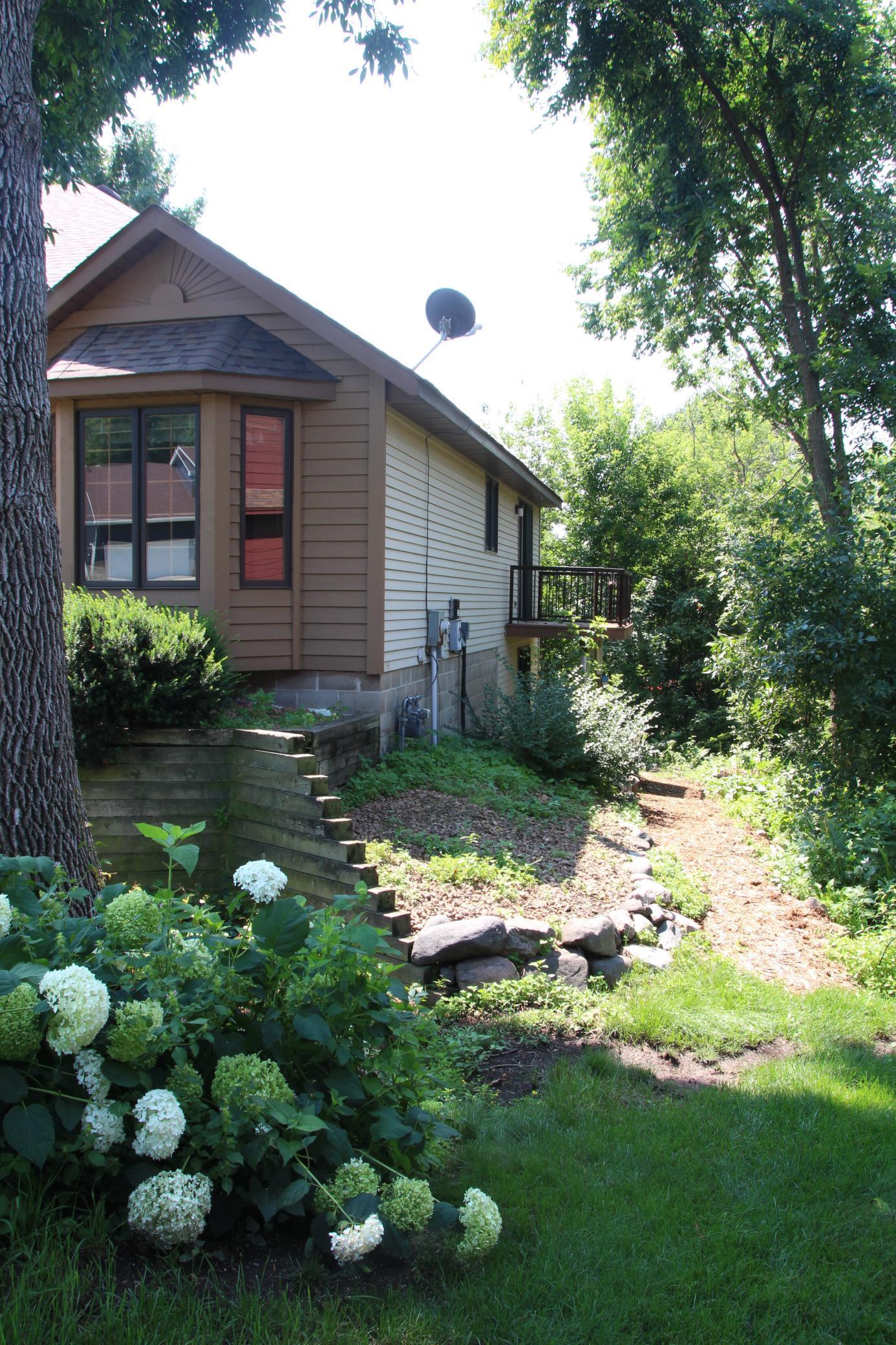 Lakeville, Minnesota, 55044, United States, 3 Bedrooms Bedrooms, ,2 BathroomsBathrooms,Residential,For Sale,1941010