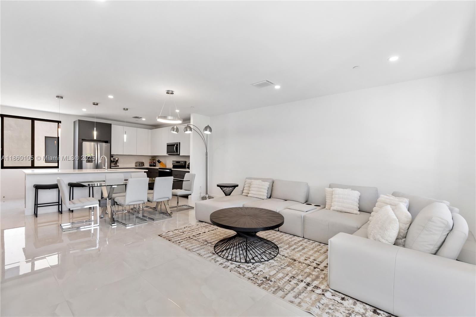 Fort Lauderdale, Florida, 33316, United States, 3 Bedrooms Bedrooms, ,4 BathroomsBathrooms,Residential,For Sale,1920890