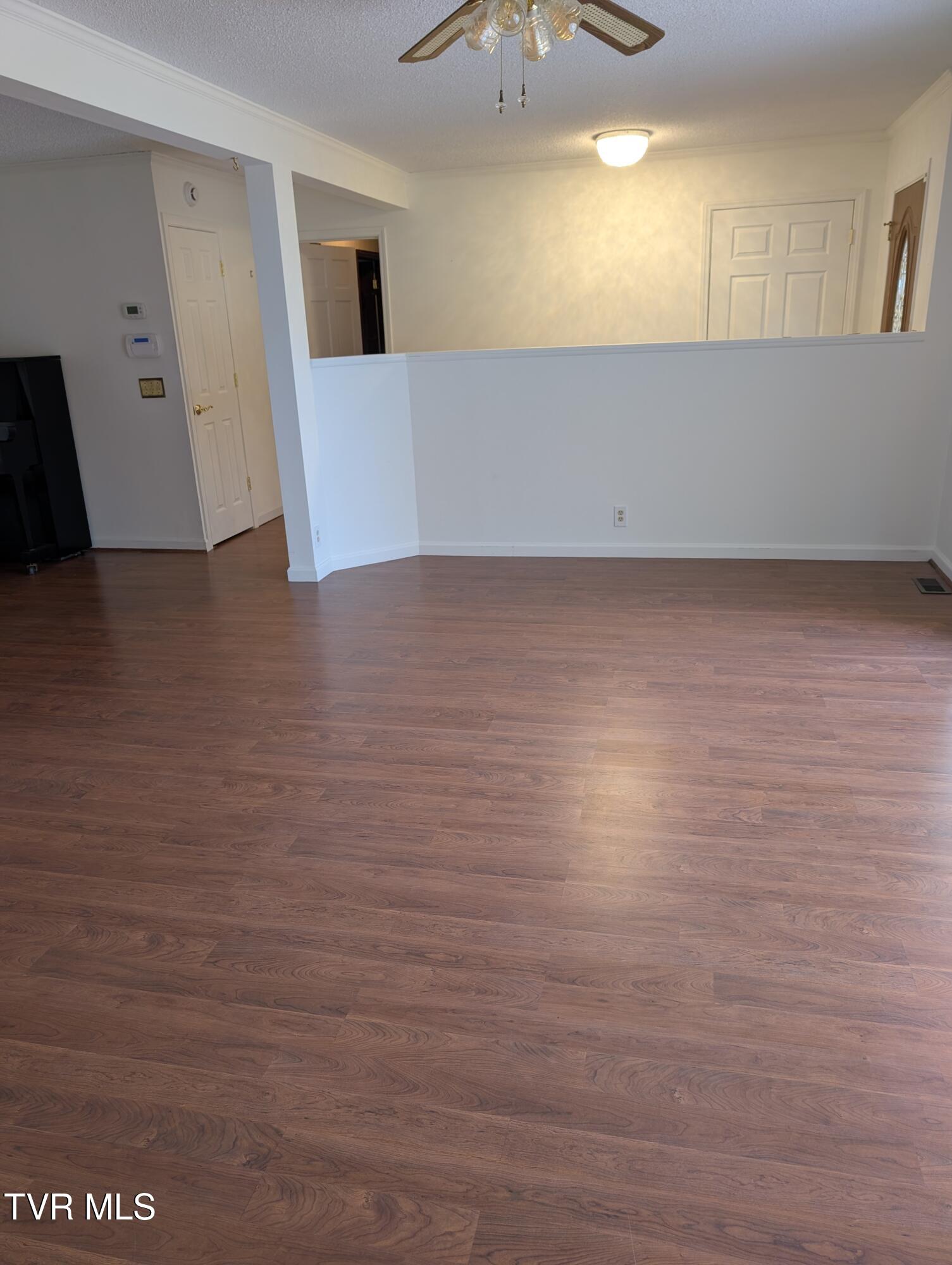 Johnson City, Tennessee, 37604, United States, 4 Bedrooms Bedrooms, ,3 BathroomsBathrooms,Residential,For Sale,1978550