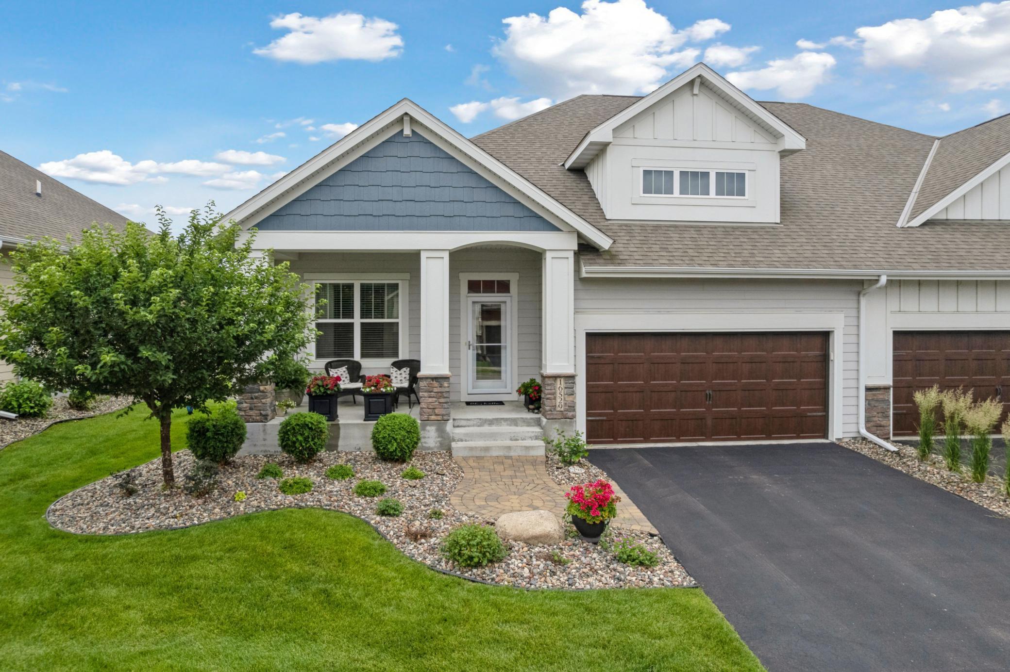 Lakeville, Minnesota, 55044, United States, 3 Bedrooms Bedrooms, ,2 BathroomsBathrooms,Residential,For Sale,1971412