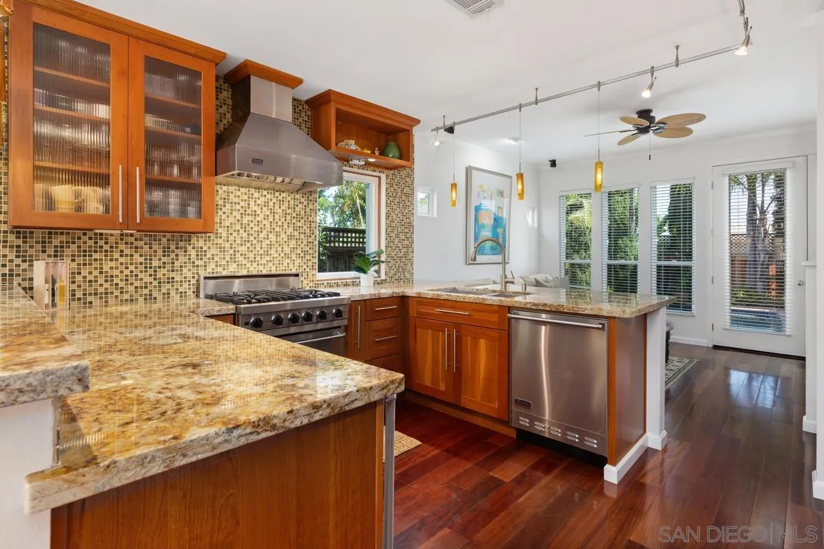 San Diego, California, 92116, United States, 3 Bedrooms Bedrooms, ,3 BathroomsBathrooms,Residential,For Sale,1895813