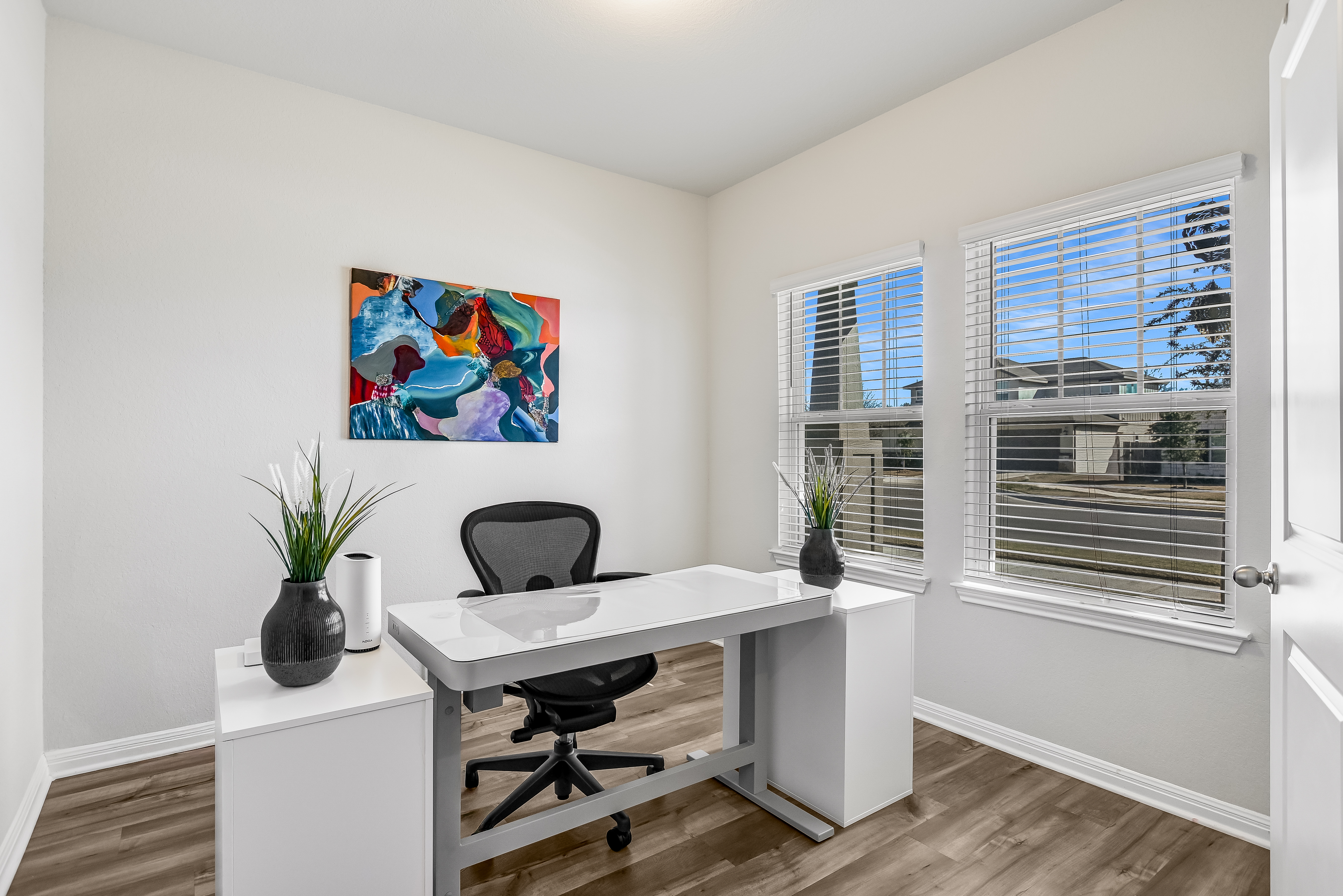  Immaculate Corner-Lot Home - 物件實景