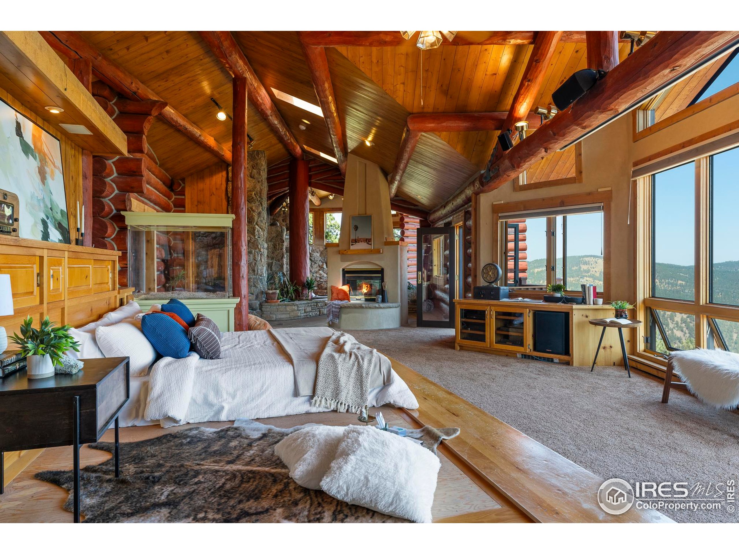 Boulder, Colorado, 80302, United States, 5 Bedrooms Bedrooms, ,7 BathroomsBathrooms,Residential,For Sale,1938692