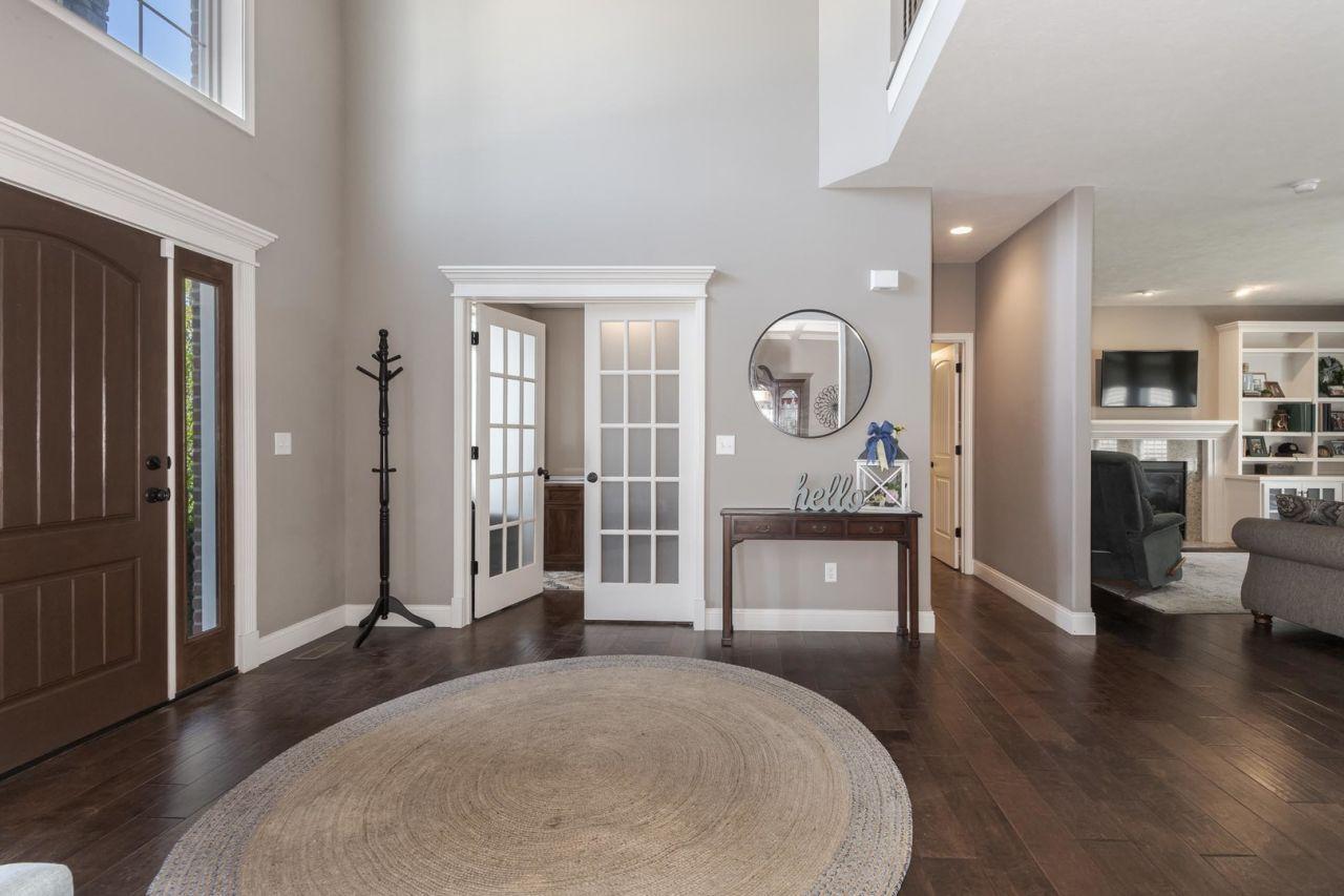 Bloomington, Illinois, 61705, United States, 5 Bedrooms Bedrooms, ,5 BathroomsBathrooms,Residential,For Sale,1817687