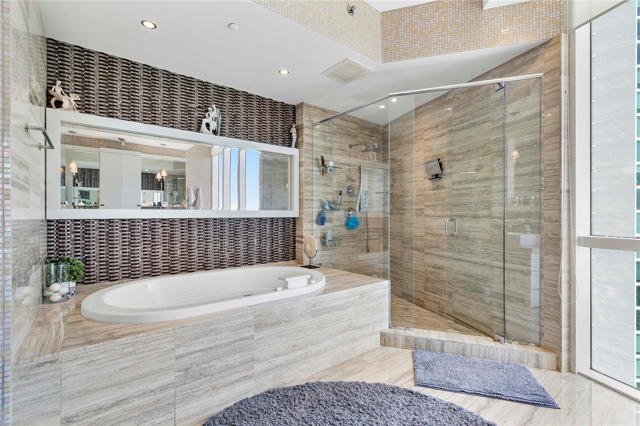 Sunny Isles Beach, Florida, 33160, United States, 3 Bedrooms Bedrooms, ,4 BathroomsBathrooms,Residential,For Sale,1824063