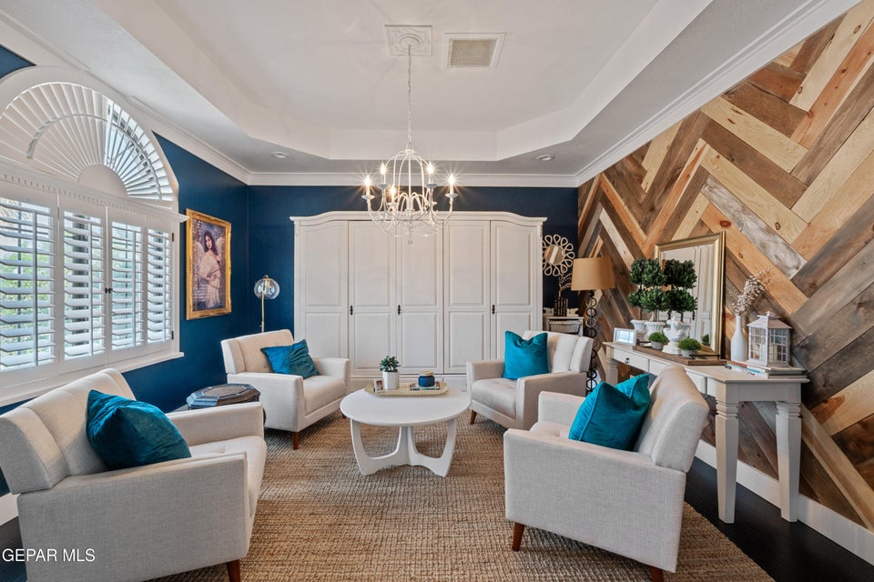 El Paso, Texas, 79936, United States, 5 Bedrooms Bedrooms, ,5 BathroomsBathrooms,Residential,For Sale,1980417