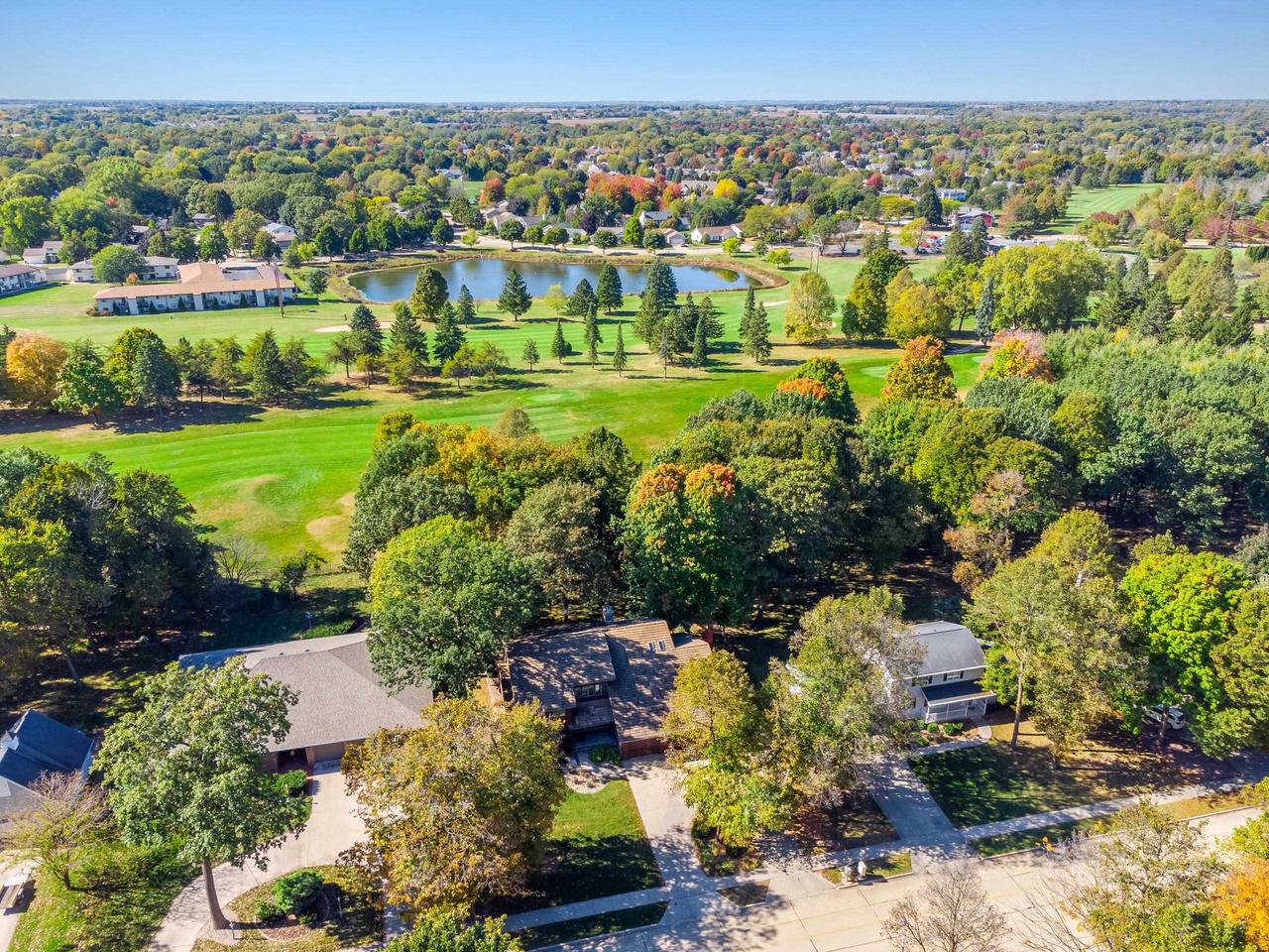 Oshkosh, Wisconsin, 54904, United States, 4 Bedrooms Bedrooms, ,3 BathroomsBathrooms,Residential,For Sale,1978045
